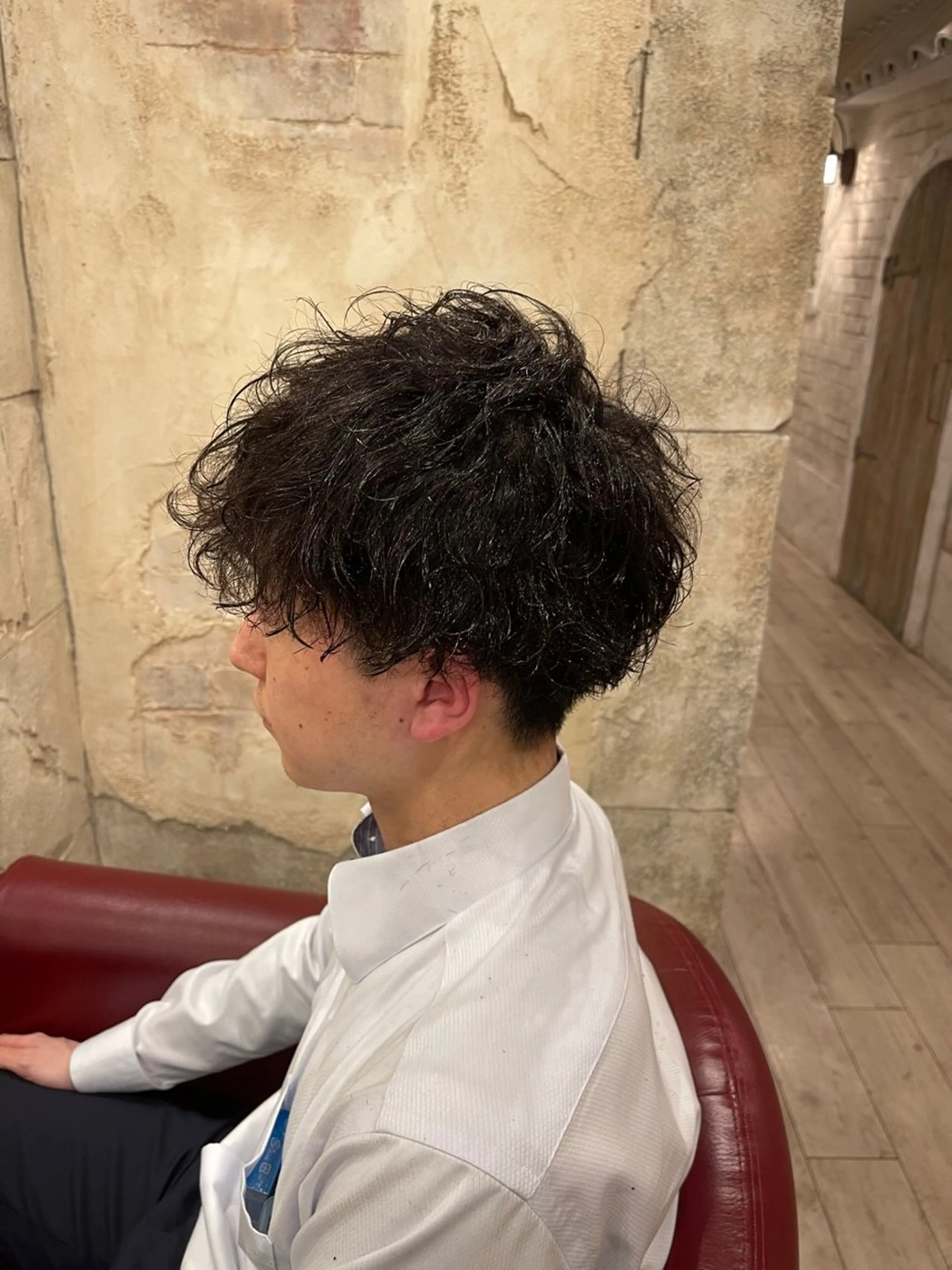 ショート パーマ メンズ メンズパーマ 波巻きパーマ カット パーマ トリートメント ショート/ボブ アンドウ☺︎のヘアスタイル