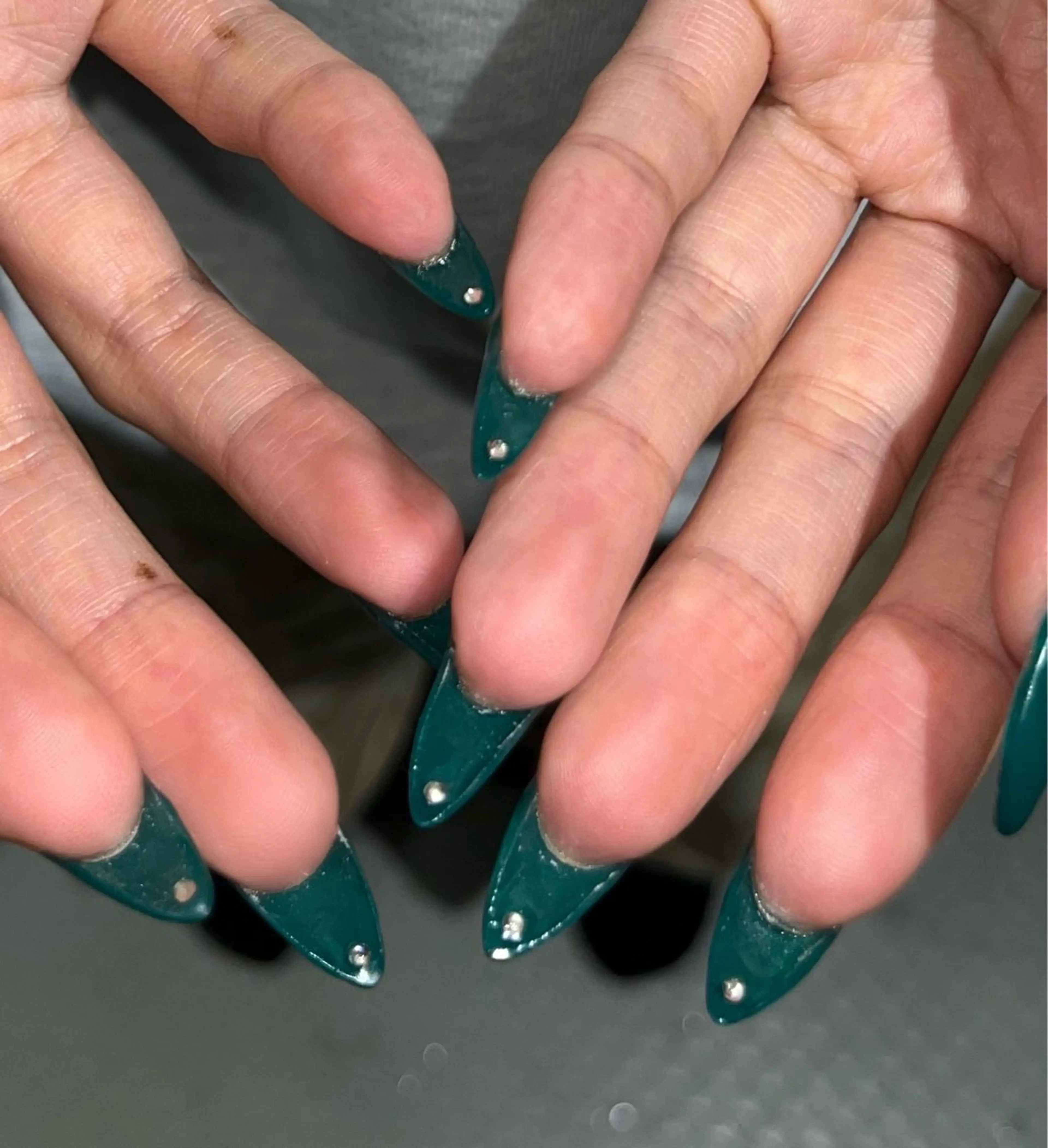 ネイル スカルプネイル ストーンネイル kanami motelのネイルデザイン