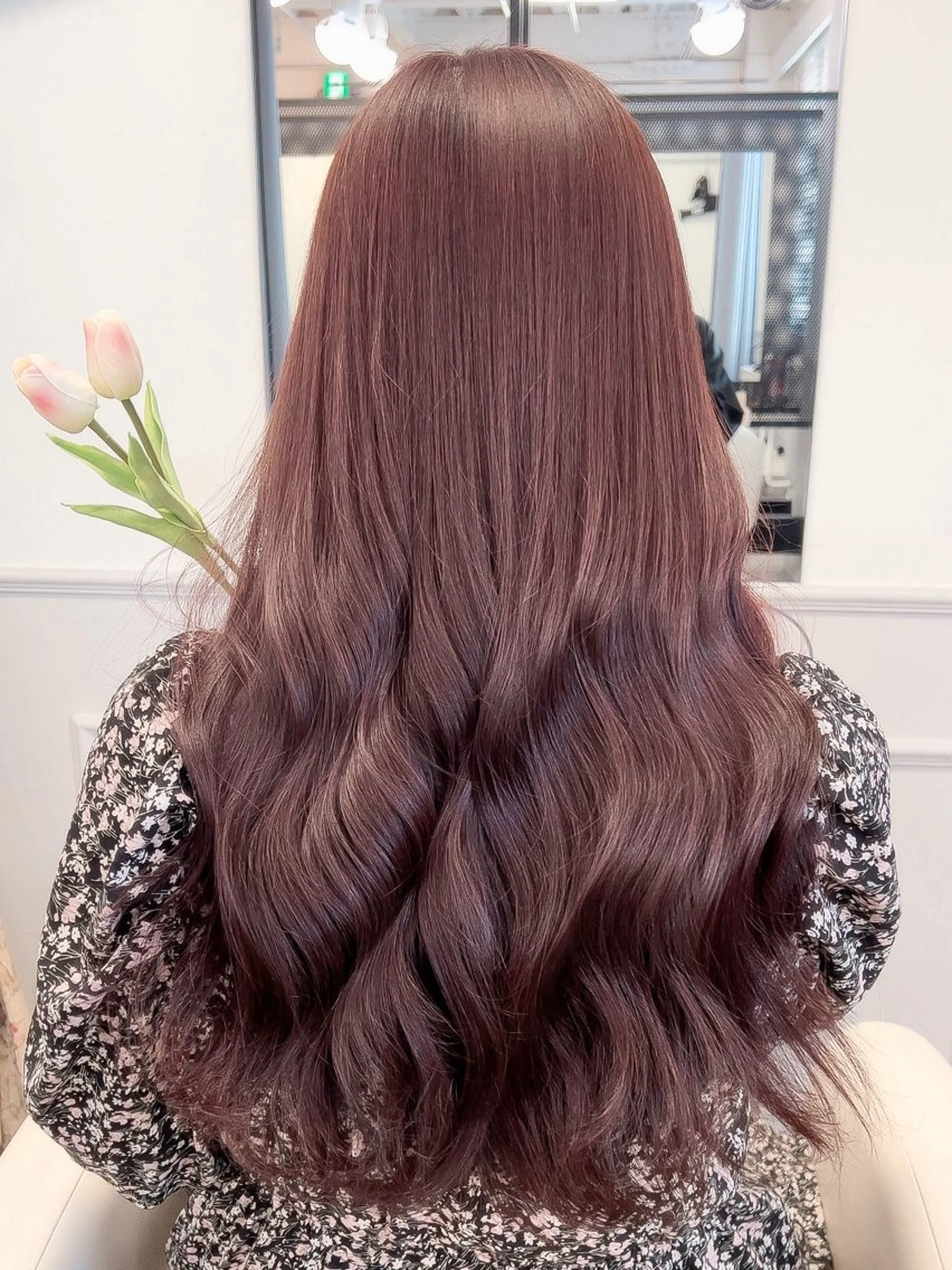 ロング SHIN/レイヤー カット×クロスパーマのヘアスタイル