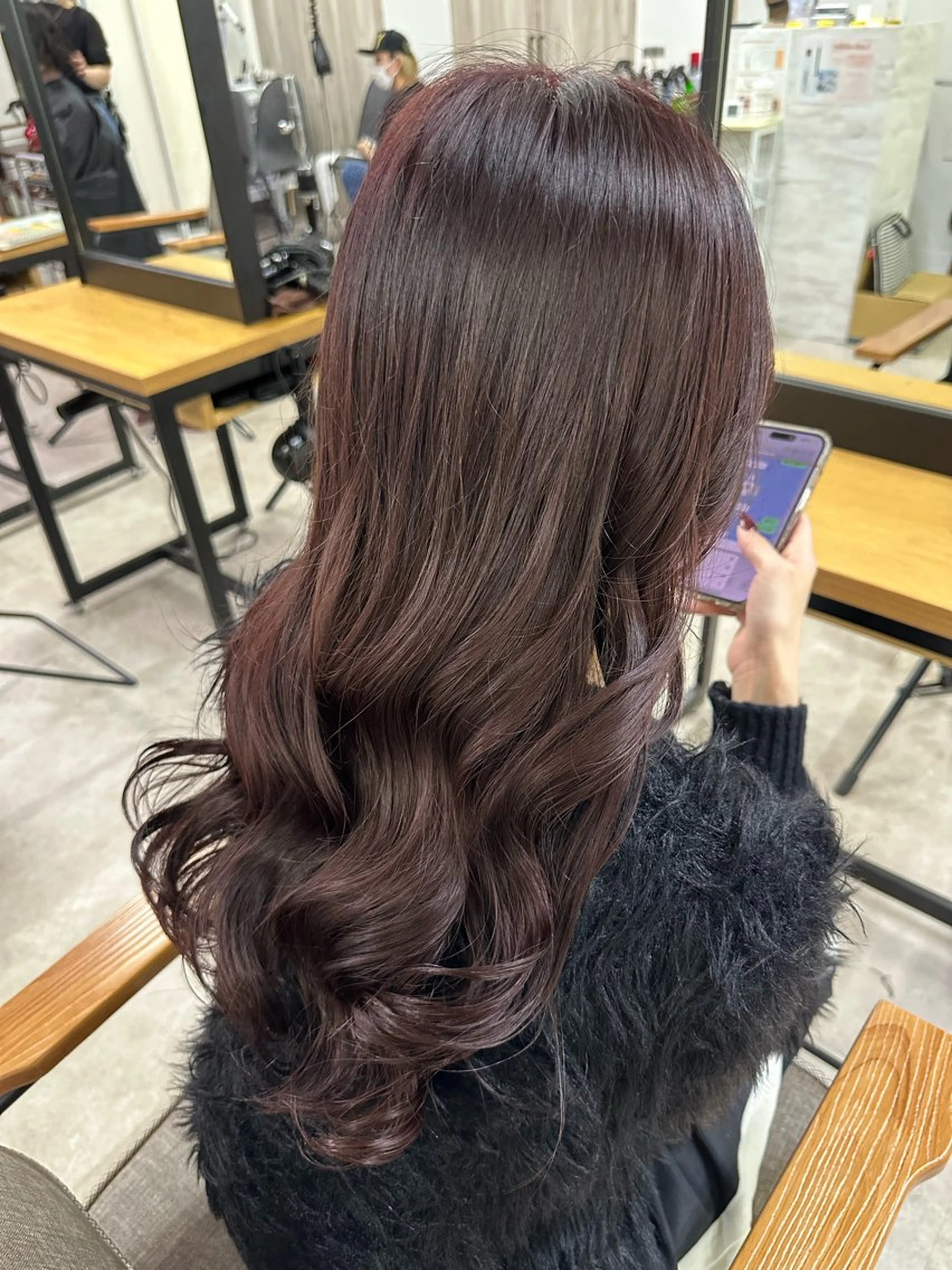 ロング カラー ブリーチ ブリーチなしカラー レッドカラー カット ヘアカラー ひろせ ちかなのヘアスタイル