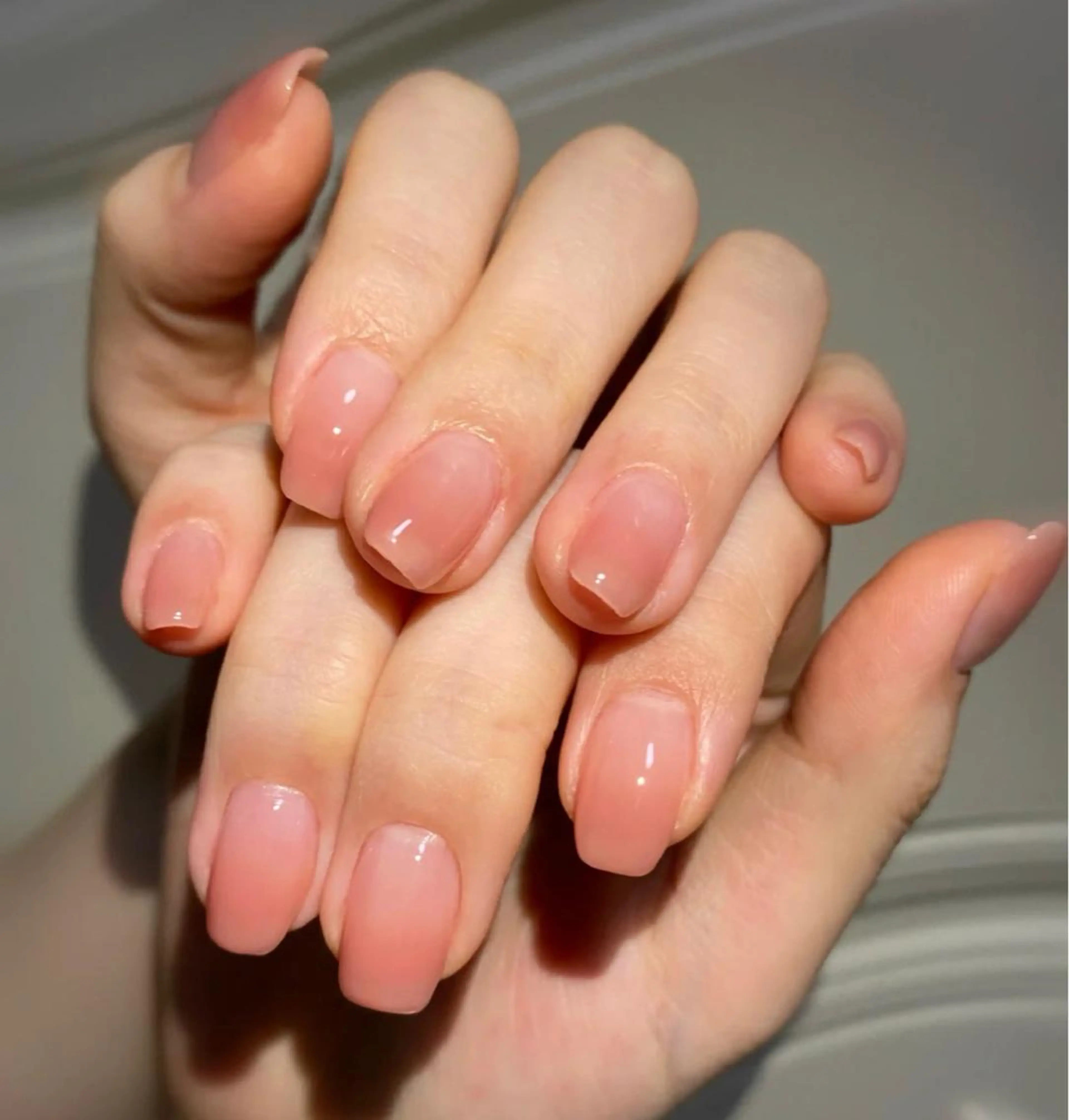 💅　【当店オフ込み】グラデーションネイル.ベース追加無料(丁寧なケア、オフ込み)の写真