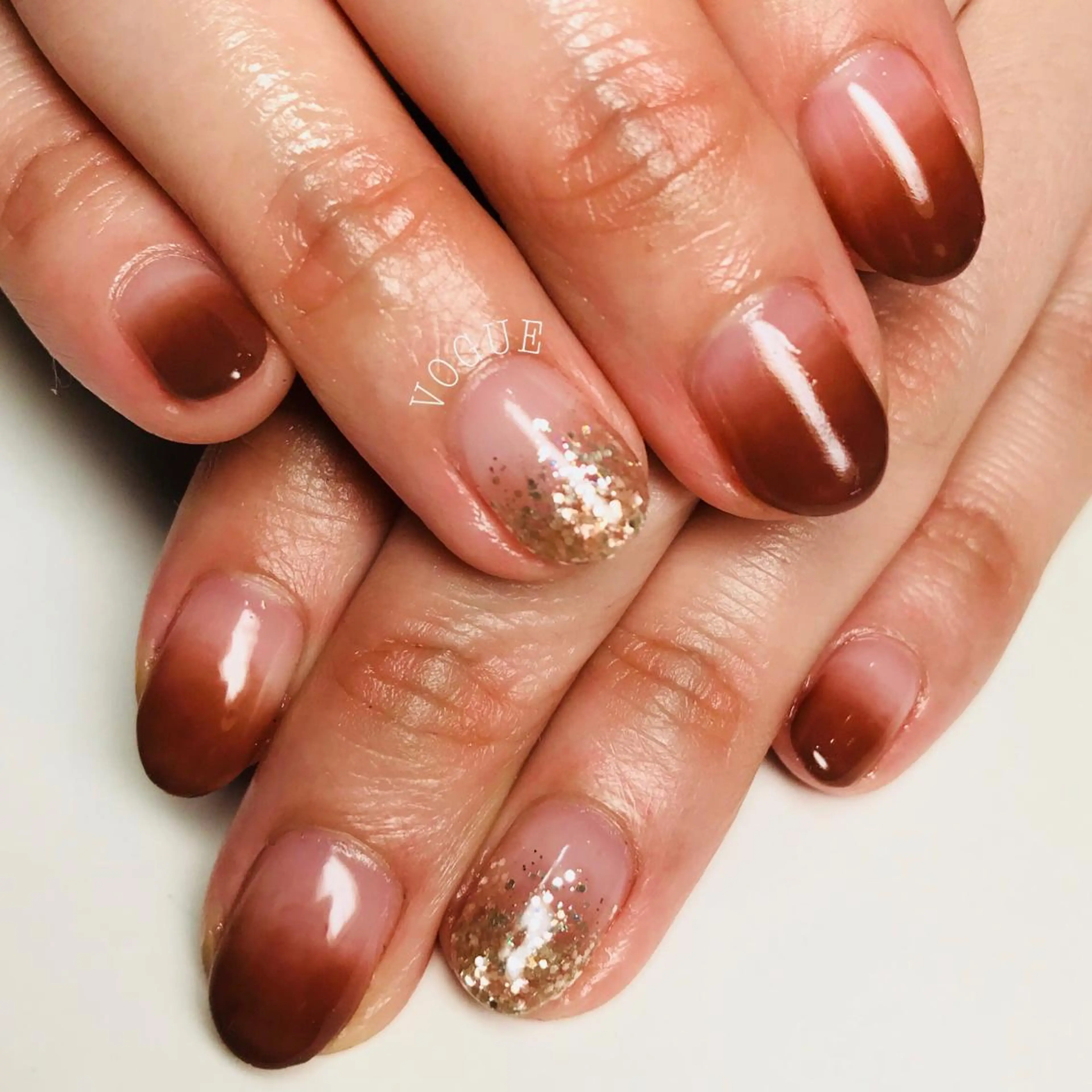 ネイル グラデーション ラメ(グリッター) ハンドネイル VOGUE ×SWANのネイルデザイン