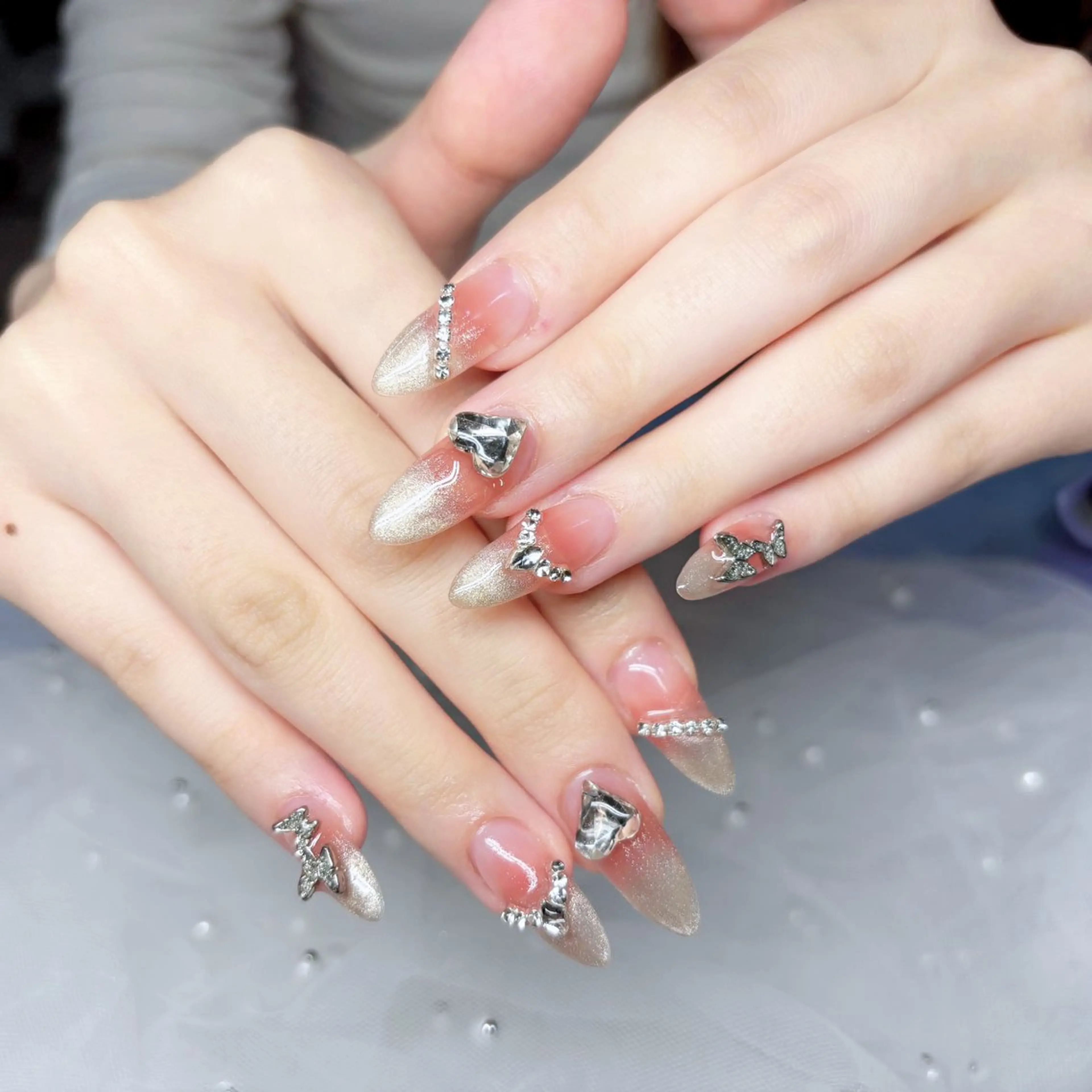 ネイル ハンドネイル H3 Nail Tsuki🦋💙のネイルデザイン