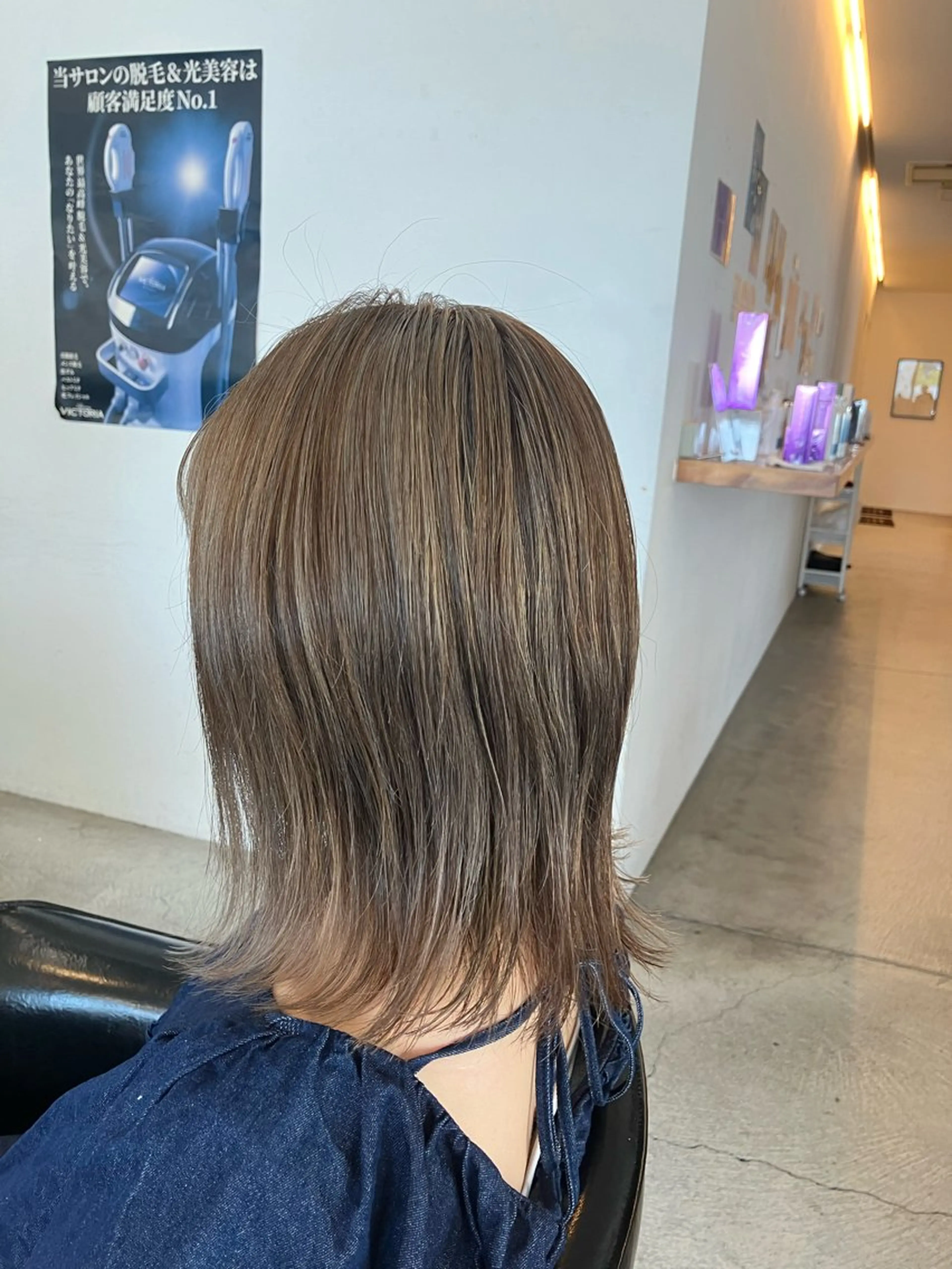 ミディアム カラー 夏賀 聡史のヘアスタイル