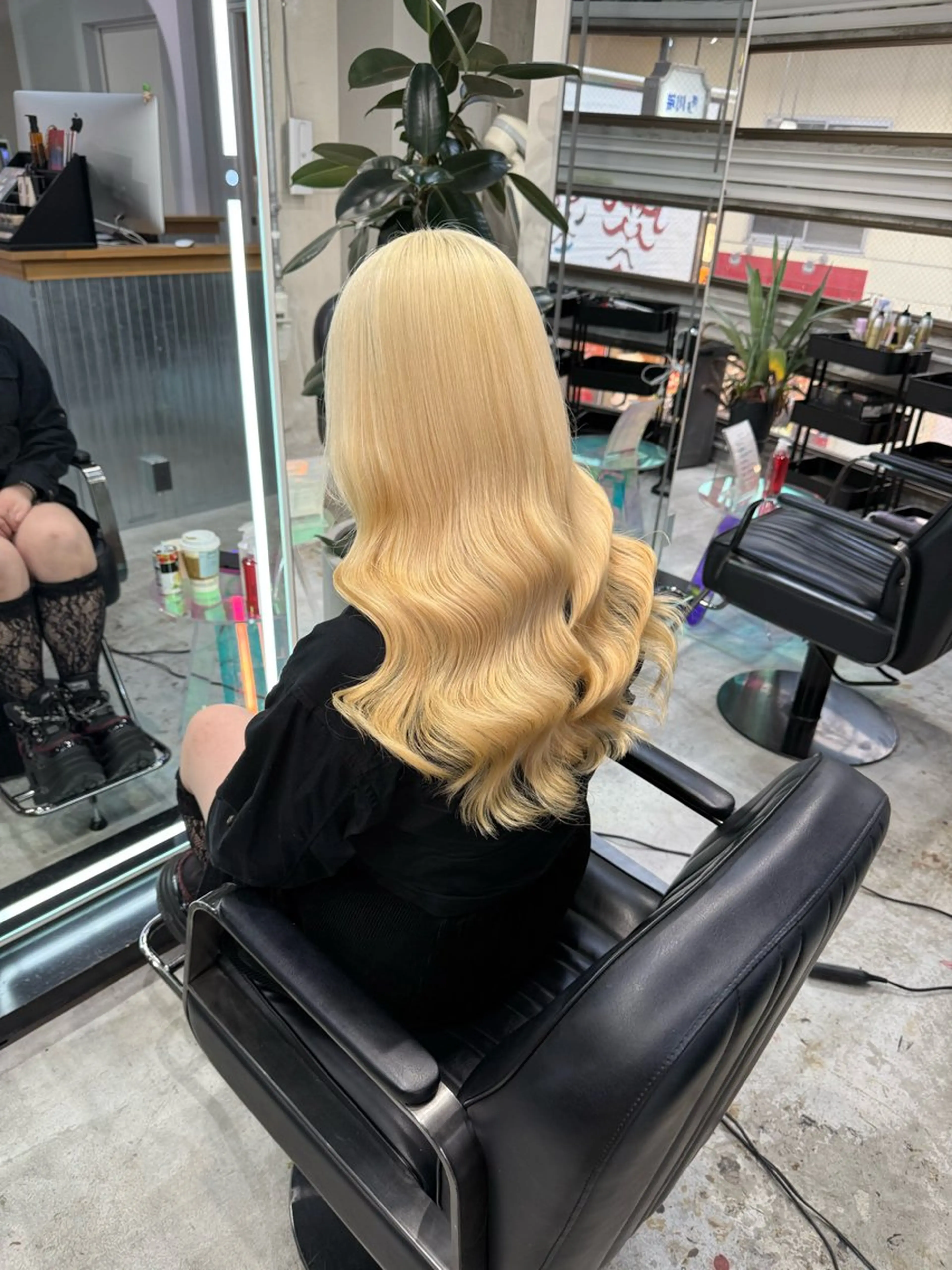 セミロング EDeN Reaのヘアスタイル