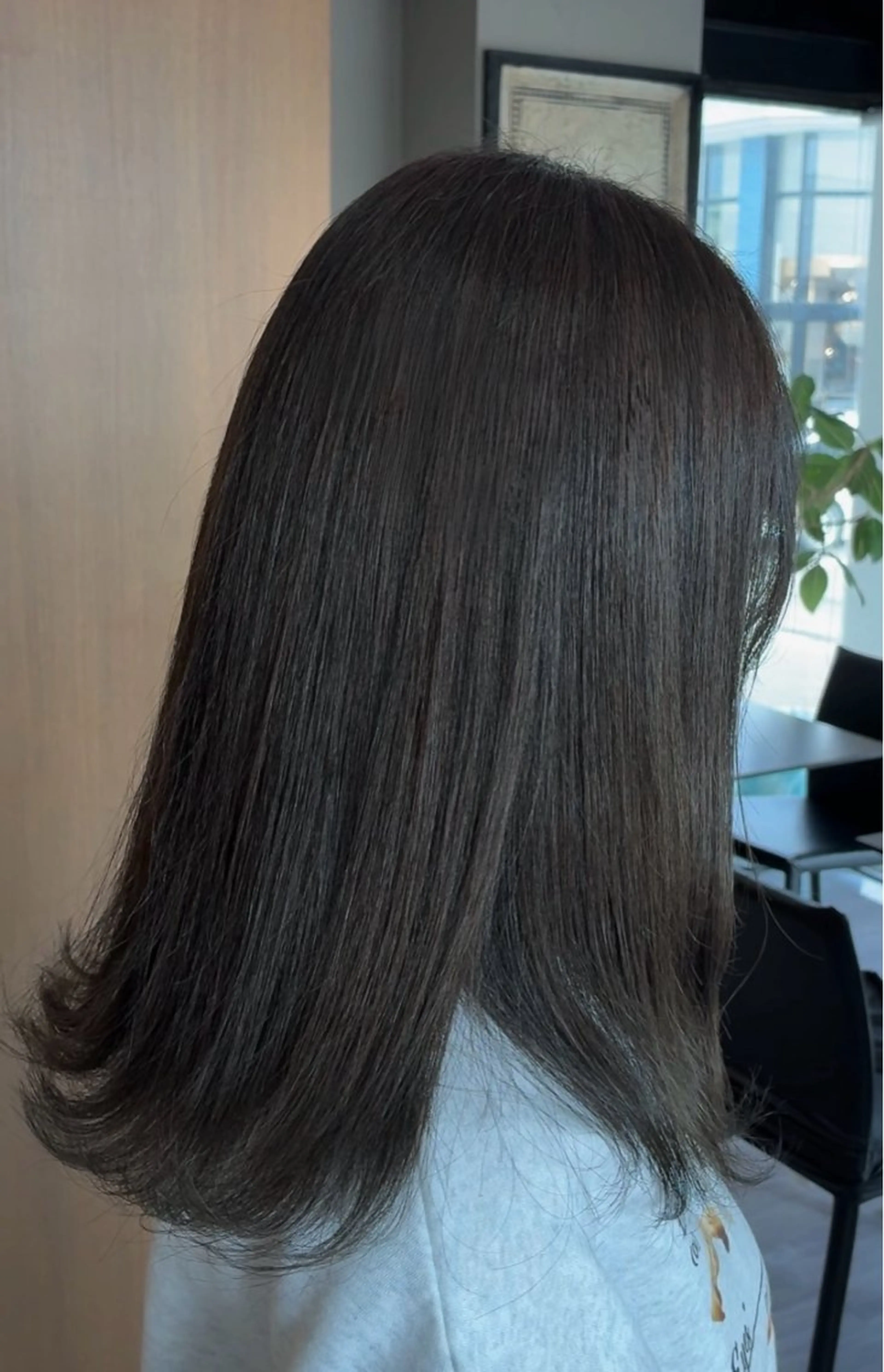 ミディアム カラー オリーブカラー ヘアカラー arika hair make所属・arika もえのヘアスタイル