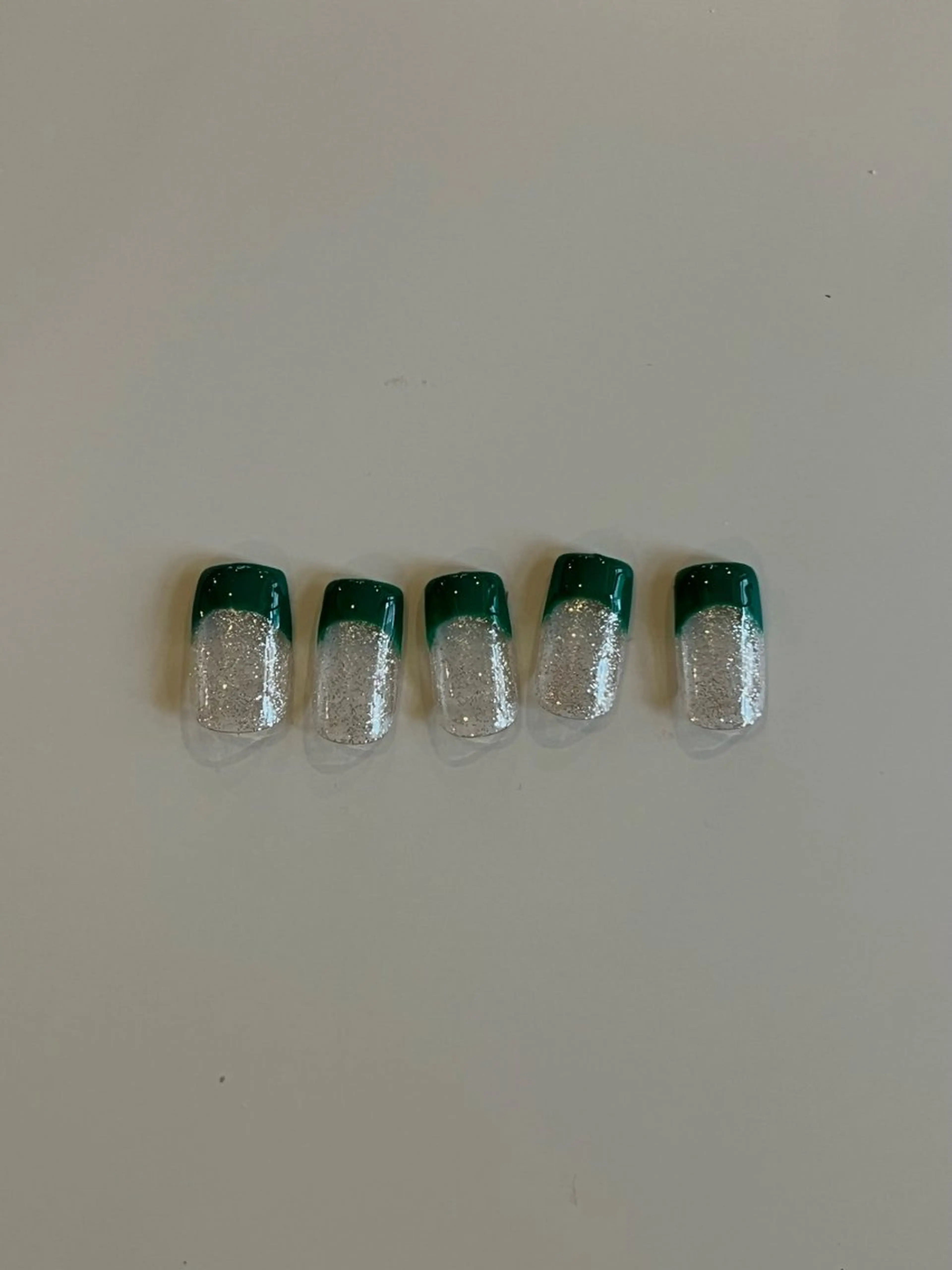 【オフあり】フレンチネイル※2色までお選びいただけますの写真