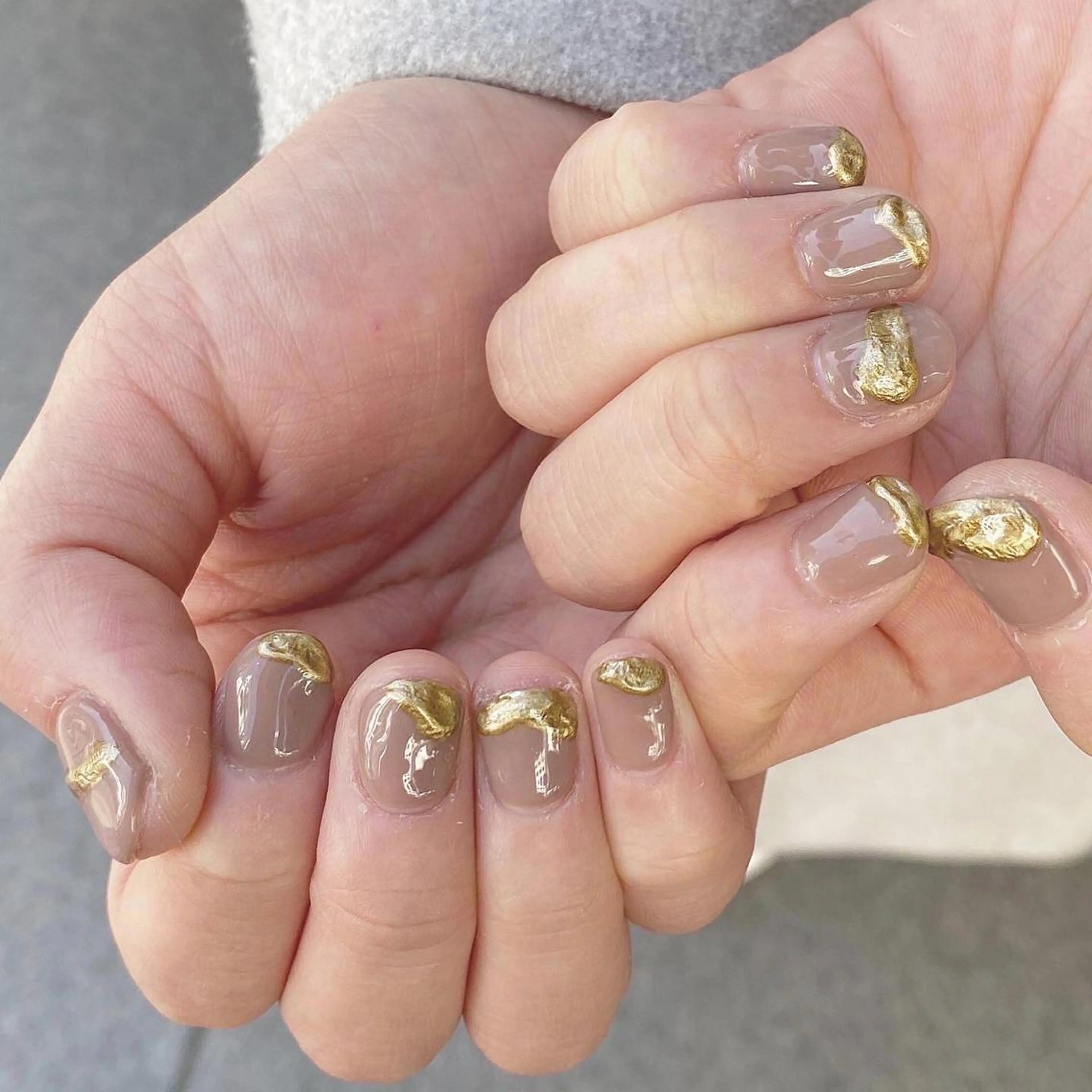 ネイル ゴールド ハンドネイル 似合わせ提案サラ艶♡ 彩華のヘアスタイル