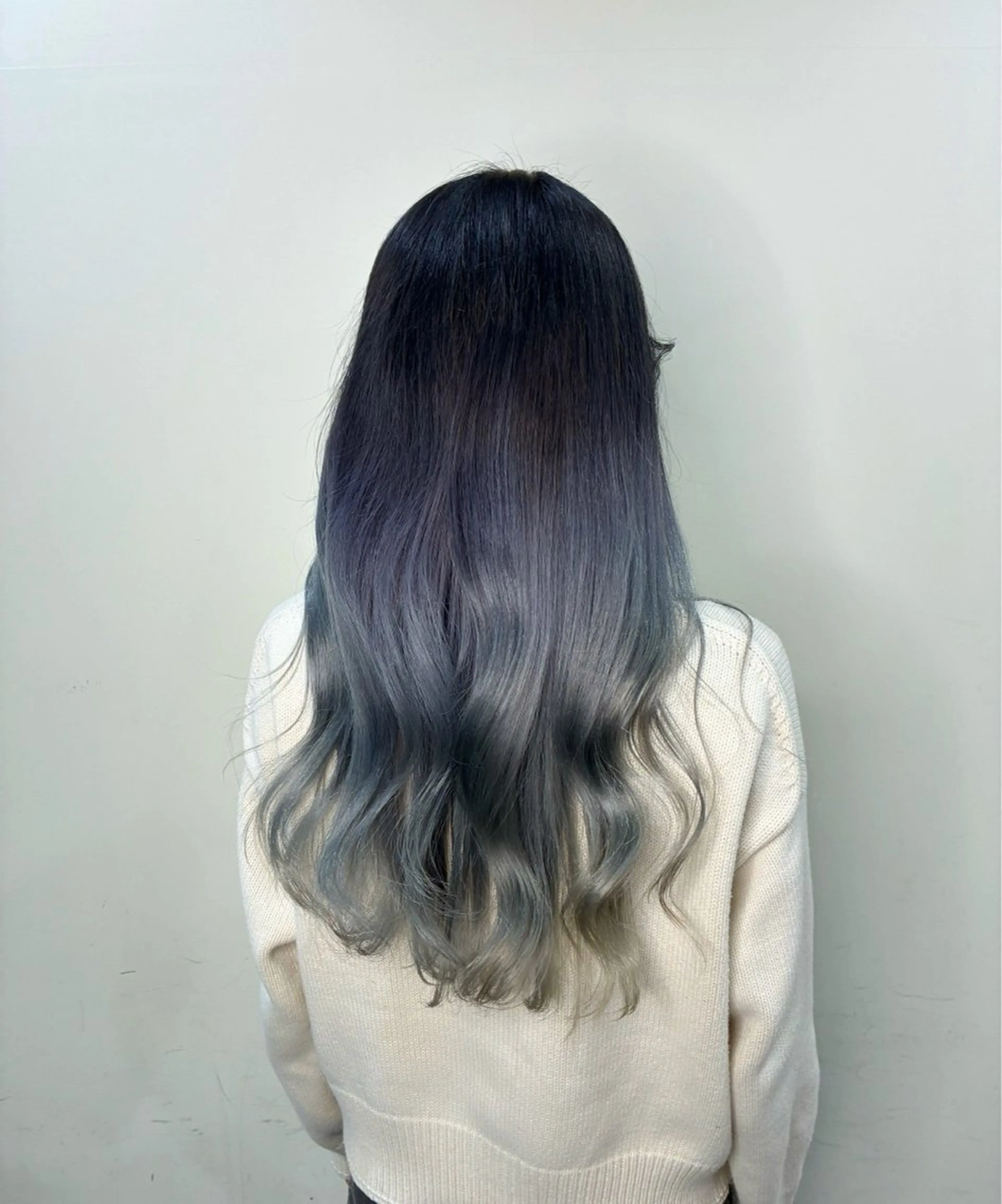 ロング カラー グラデーションカラー カット ヘアカラー トリートメント 梅原 姫🍬🐰のヘアスタイル