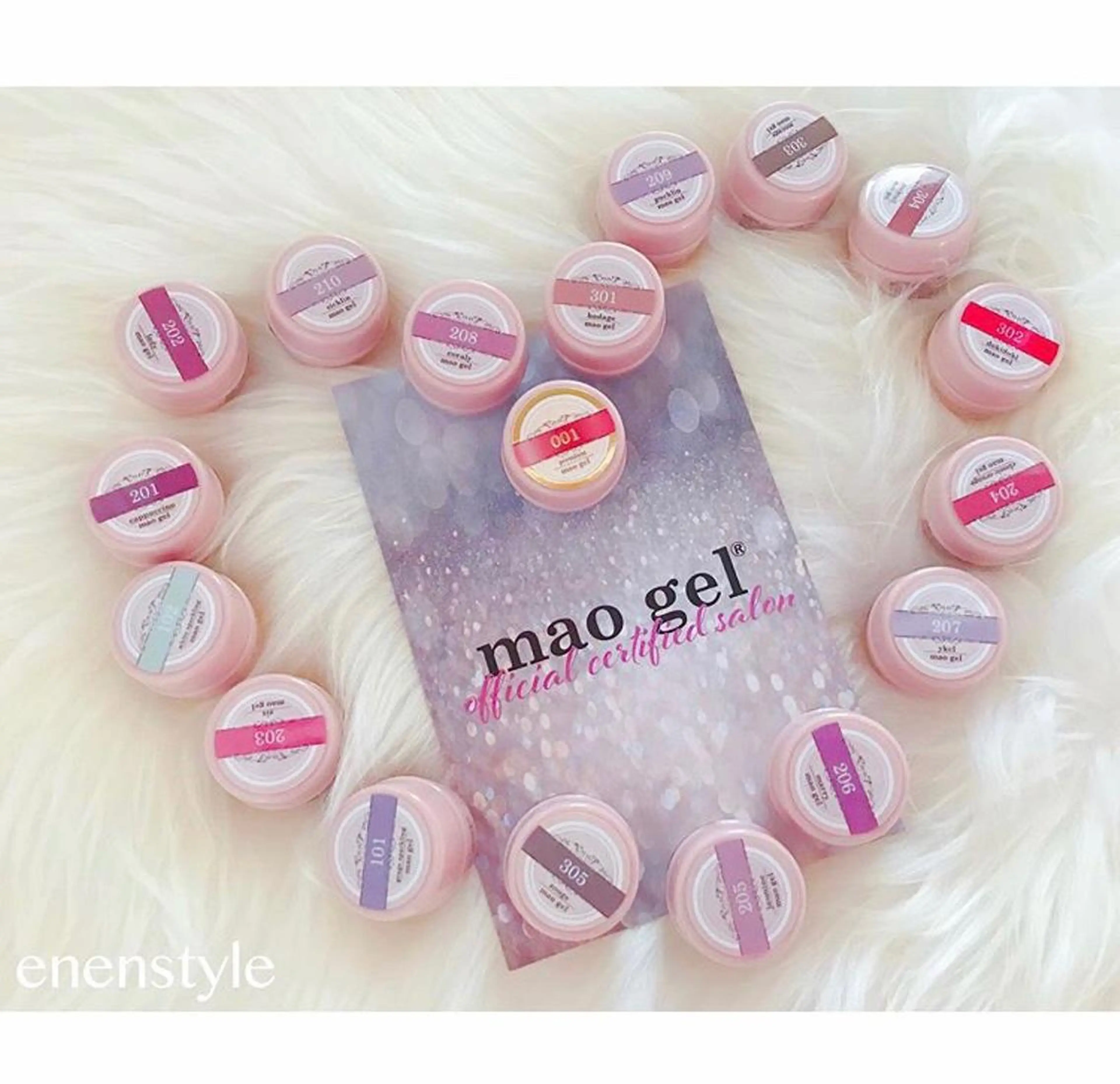 ショート ネイル ジェルネイル ニュアンスネイル オフィスネイル シンプルネイル 👑enen style👑のネイルデザイン