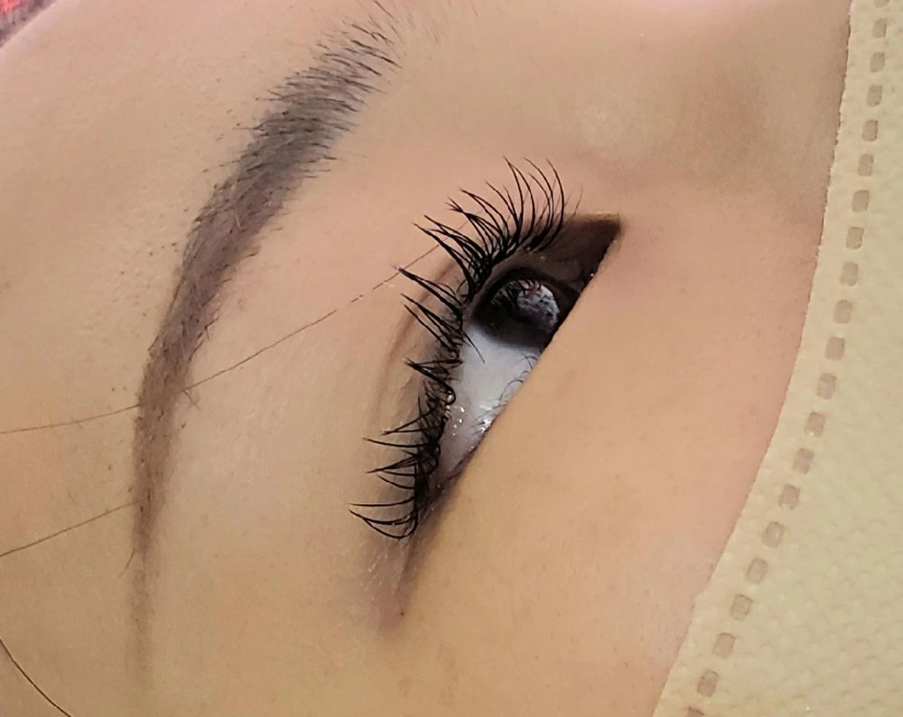 マツエク・マツパ 知久 絢音のヘアスタイル