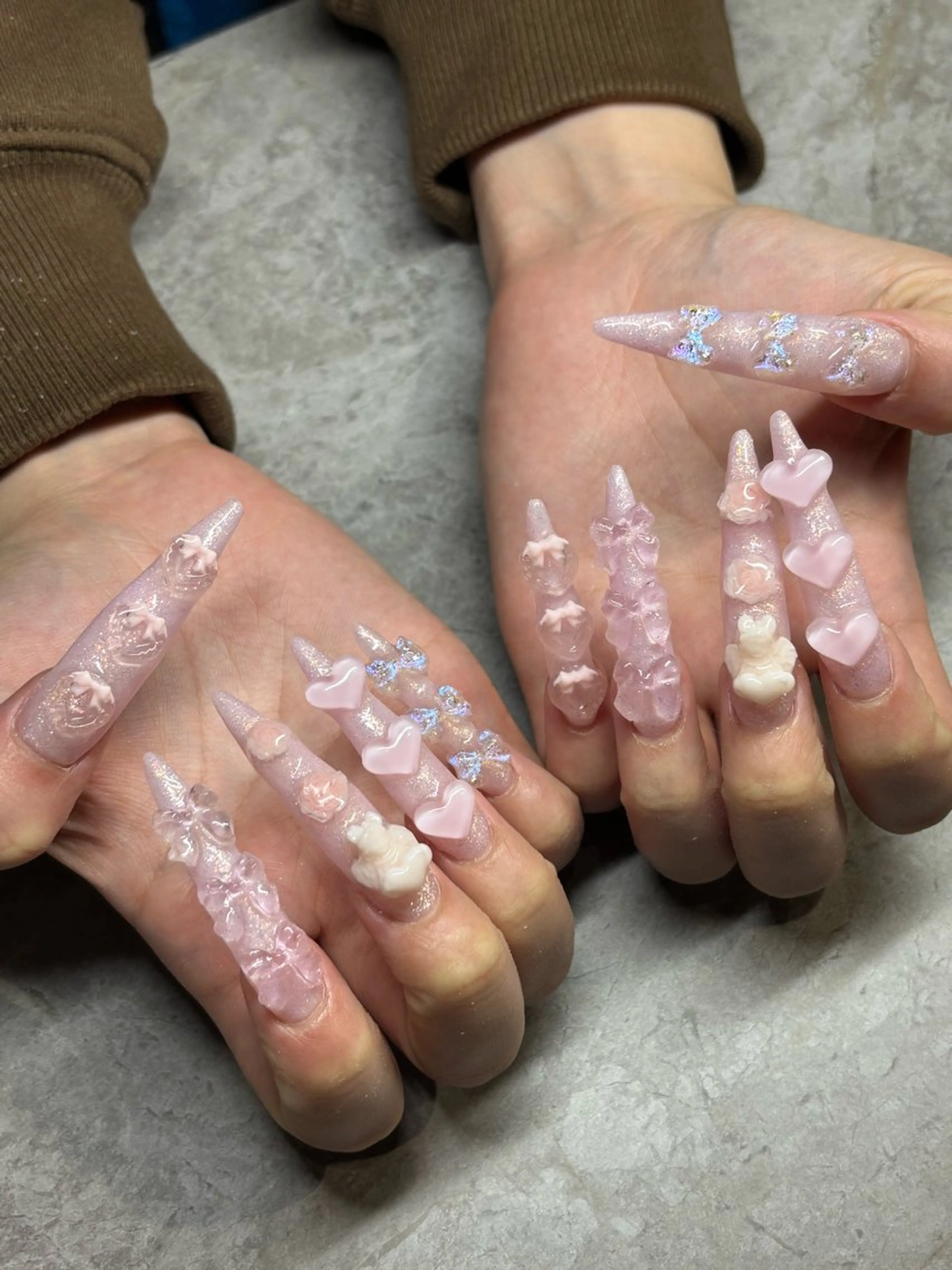 ネイル IROHA NAIL所属・IROHA NAIL 真結子のネイルデザイン