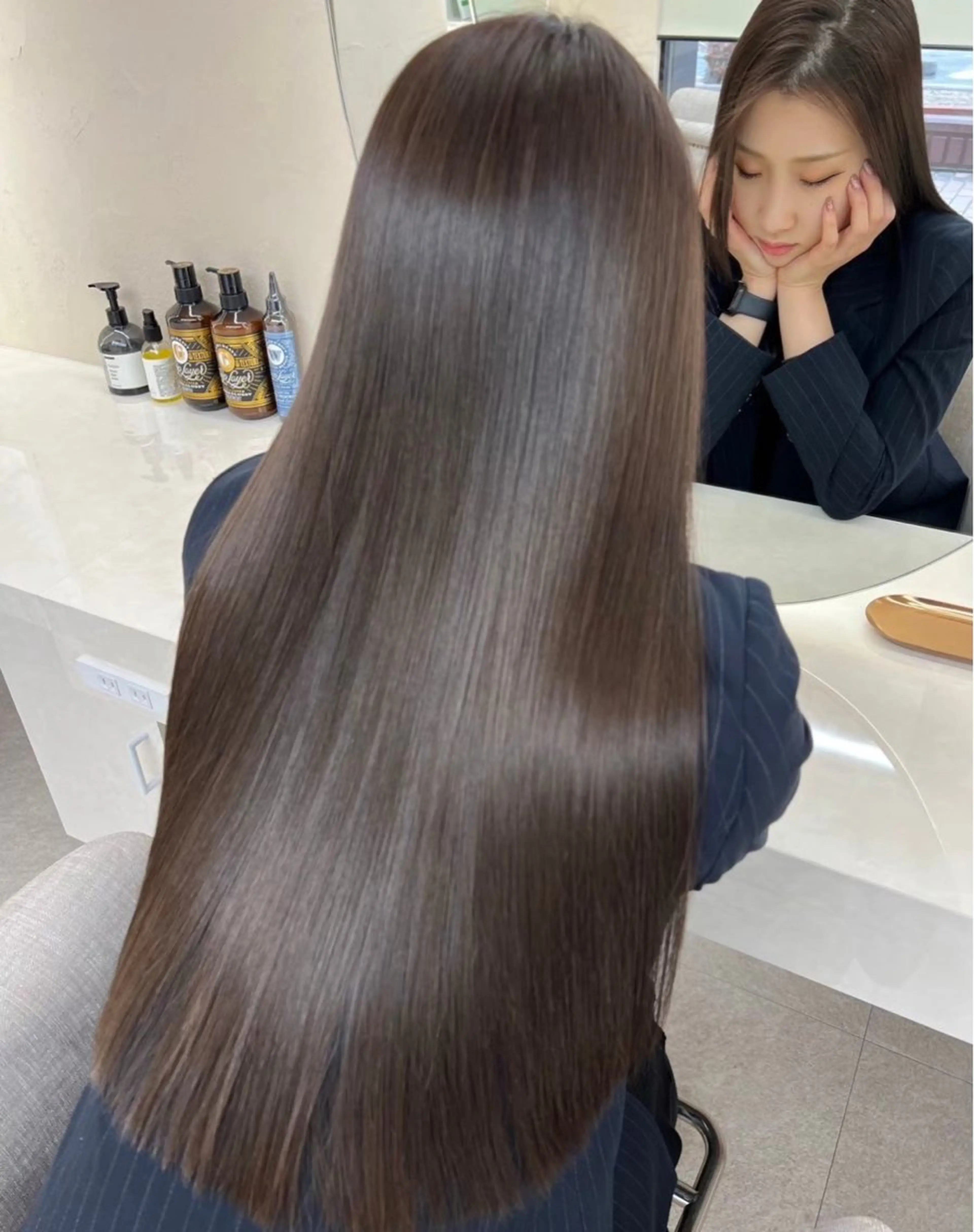 ロング 佐藤 菜穂のヘアスタイル
