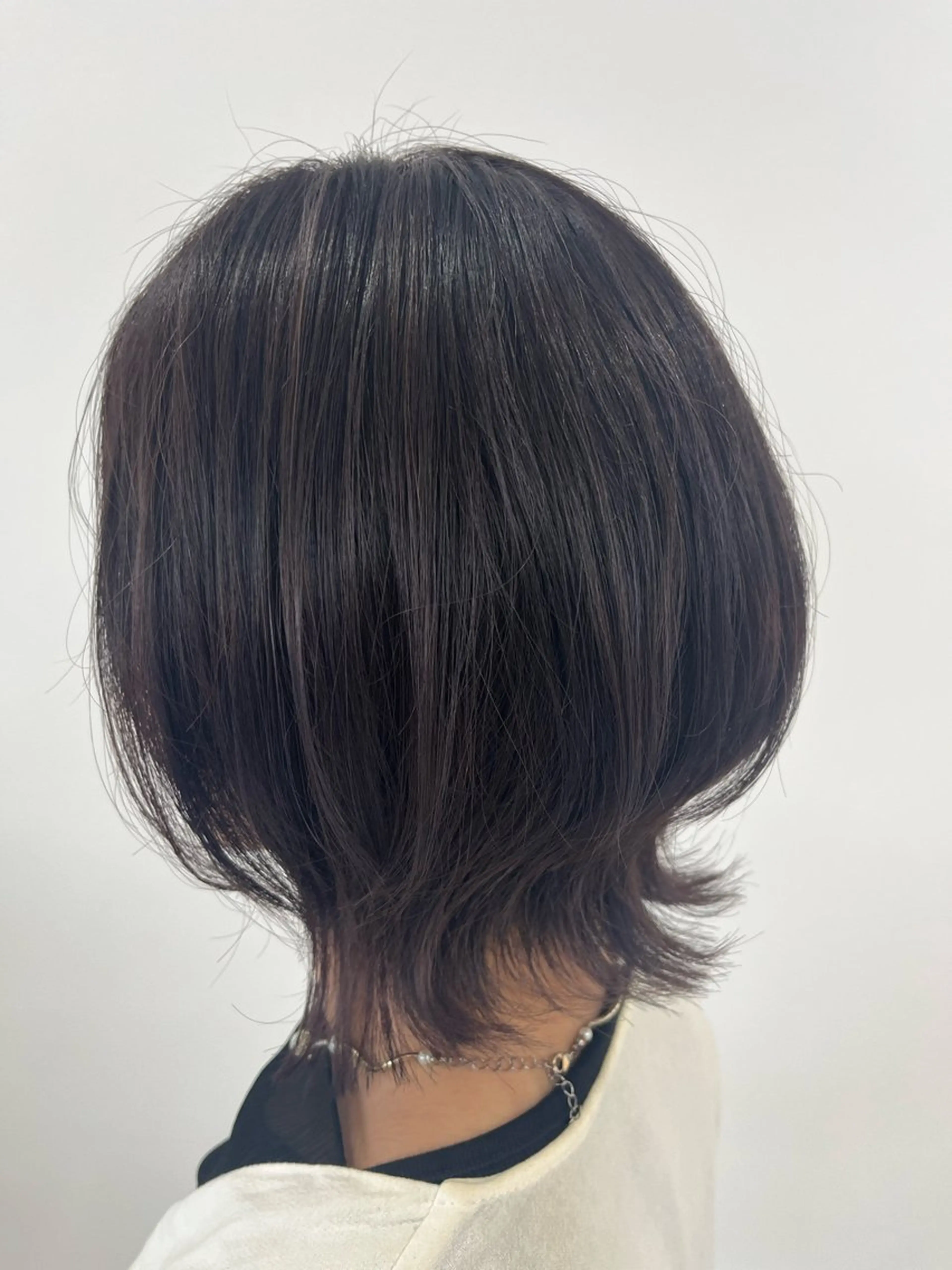 ミディアム カット ヘアカラー トリートメント レイヤー/ウルフ/ ボブ/ショート/屋敷のヘアスタイル