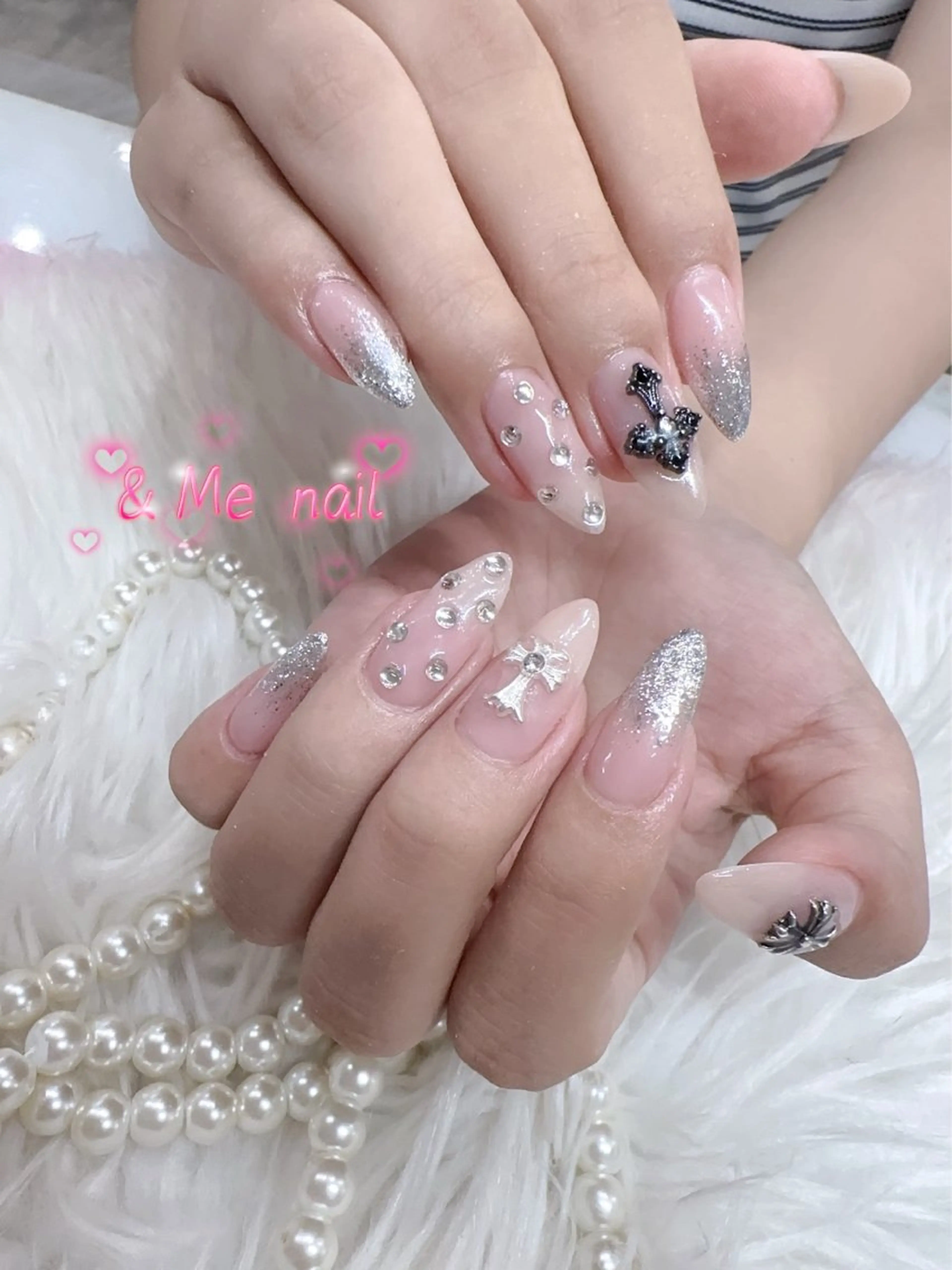 ネイル ハンドネイル &ME タカのネイルデザイン