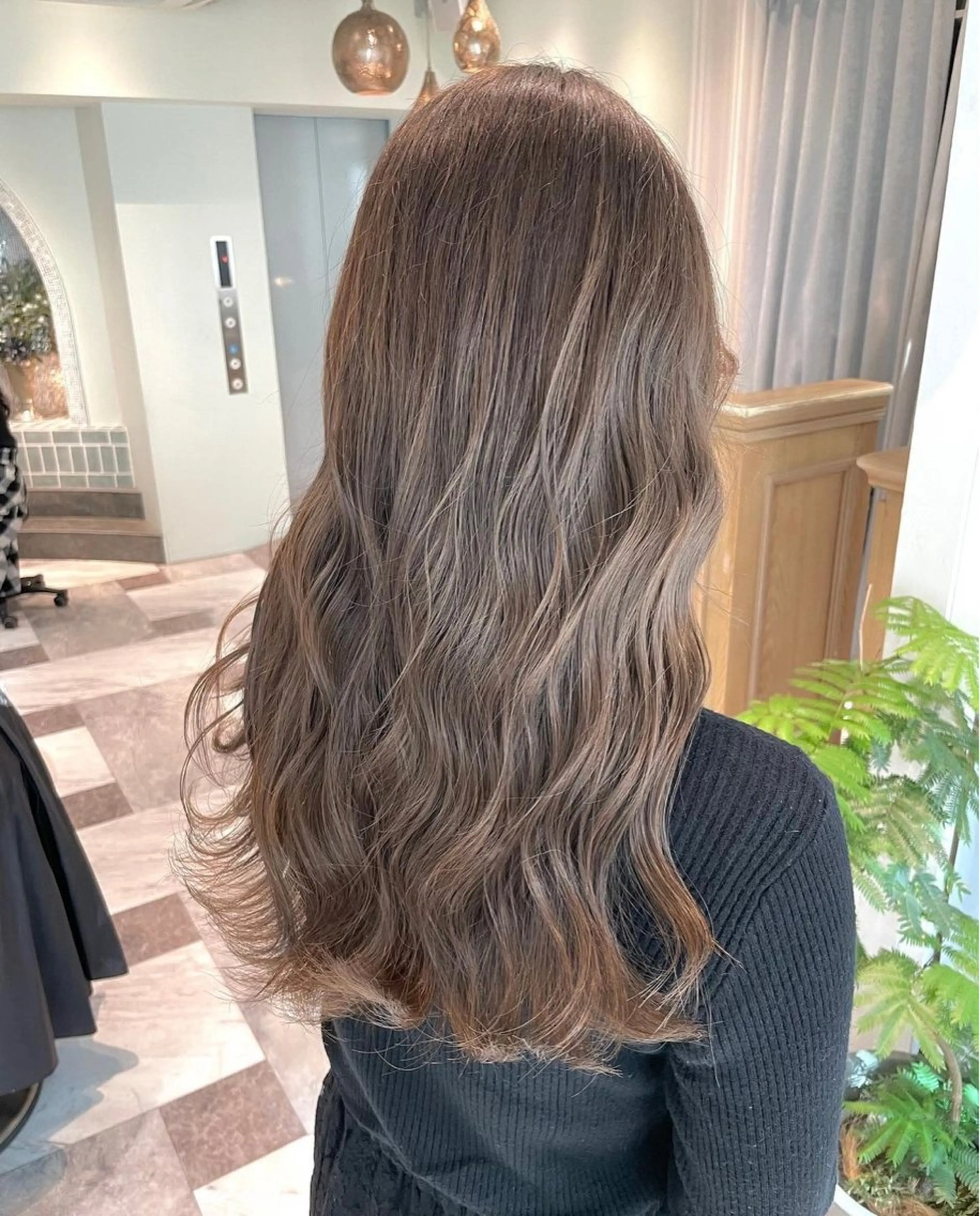 ロング カラー 顔周り\エクステ\ 透明感カラー\まりんのヘアスタイル