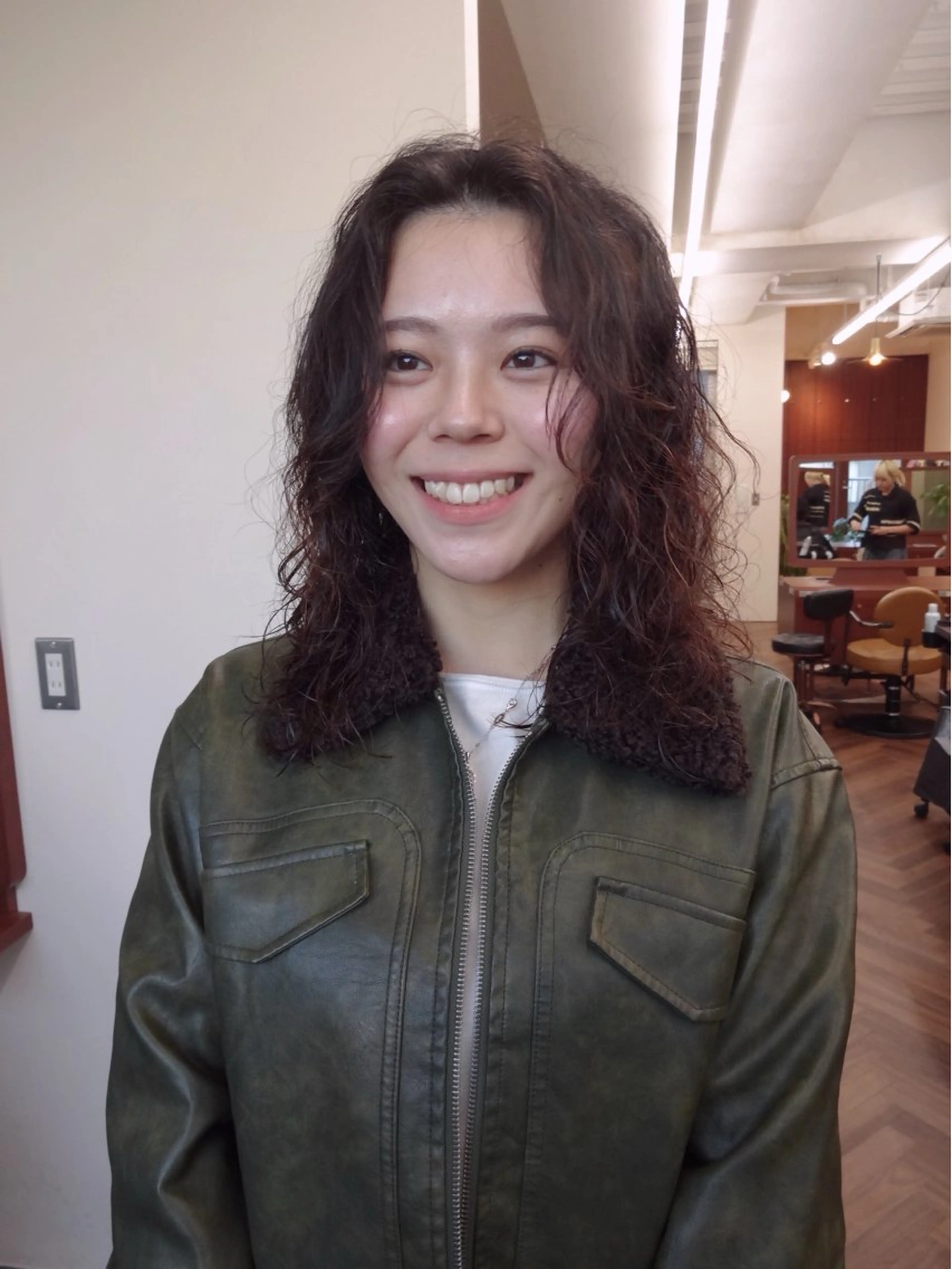 ミディアム パーマ カット パーマ ボブパーマ/パーマ ウルフパーマのヘアスタイル