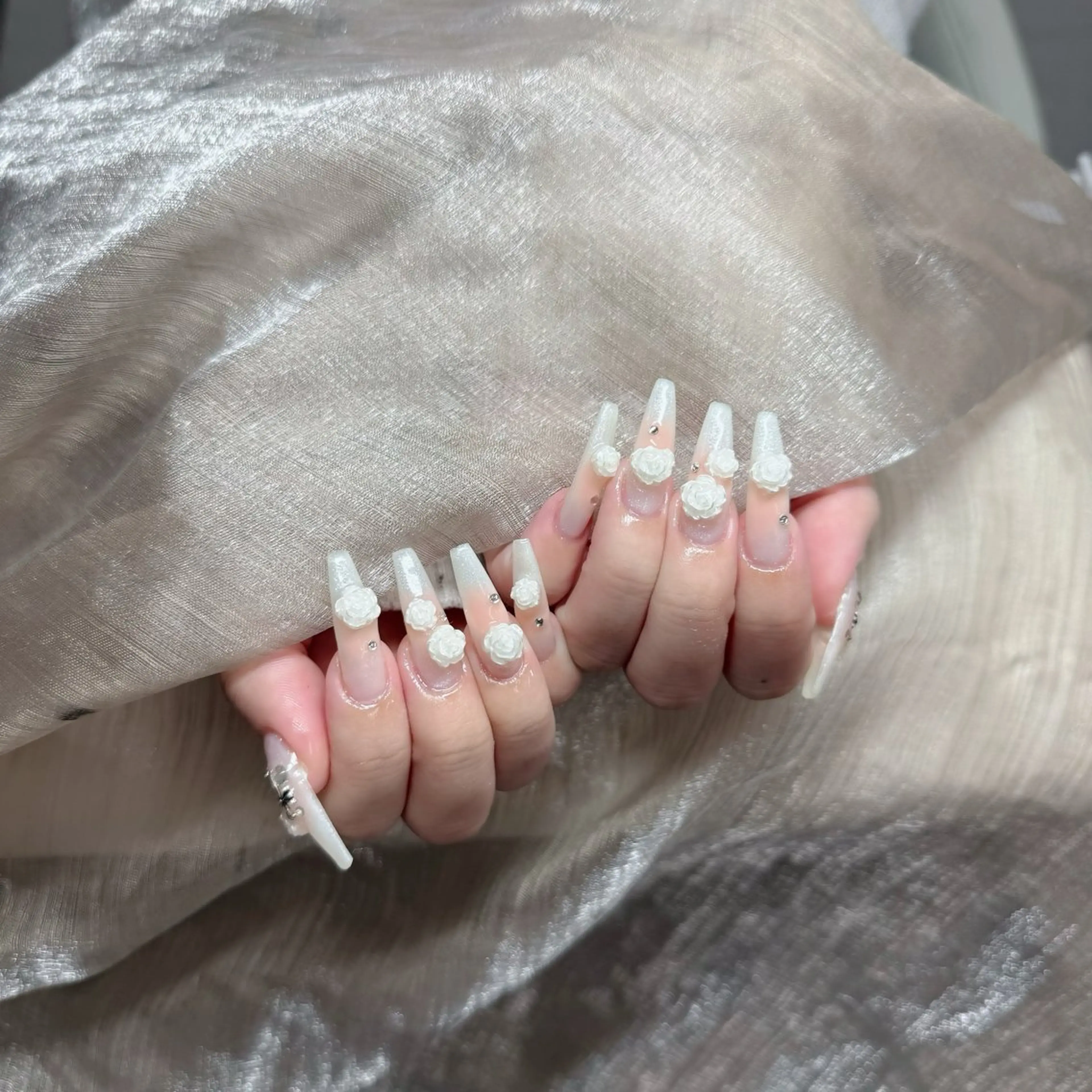 ネイル ジェルネイル 韓国ネイル マグネットネイル ネイルチップ 冬ネイル Lenie Nail Salonのネイルデザイン