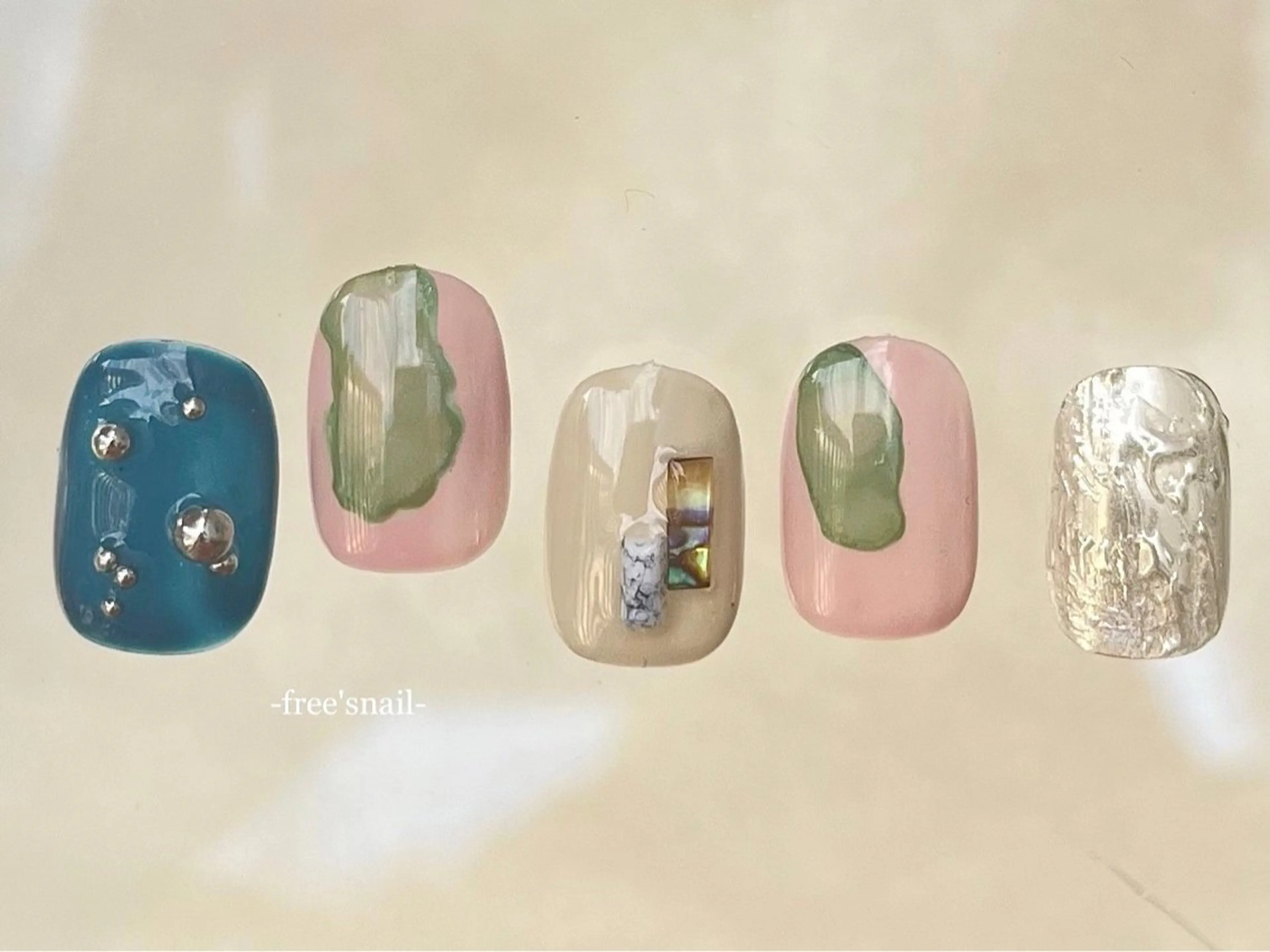 ネイル Yurina. tのネイルデザイン