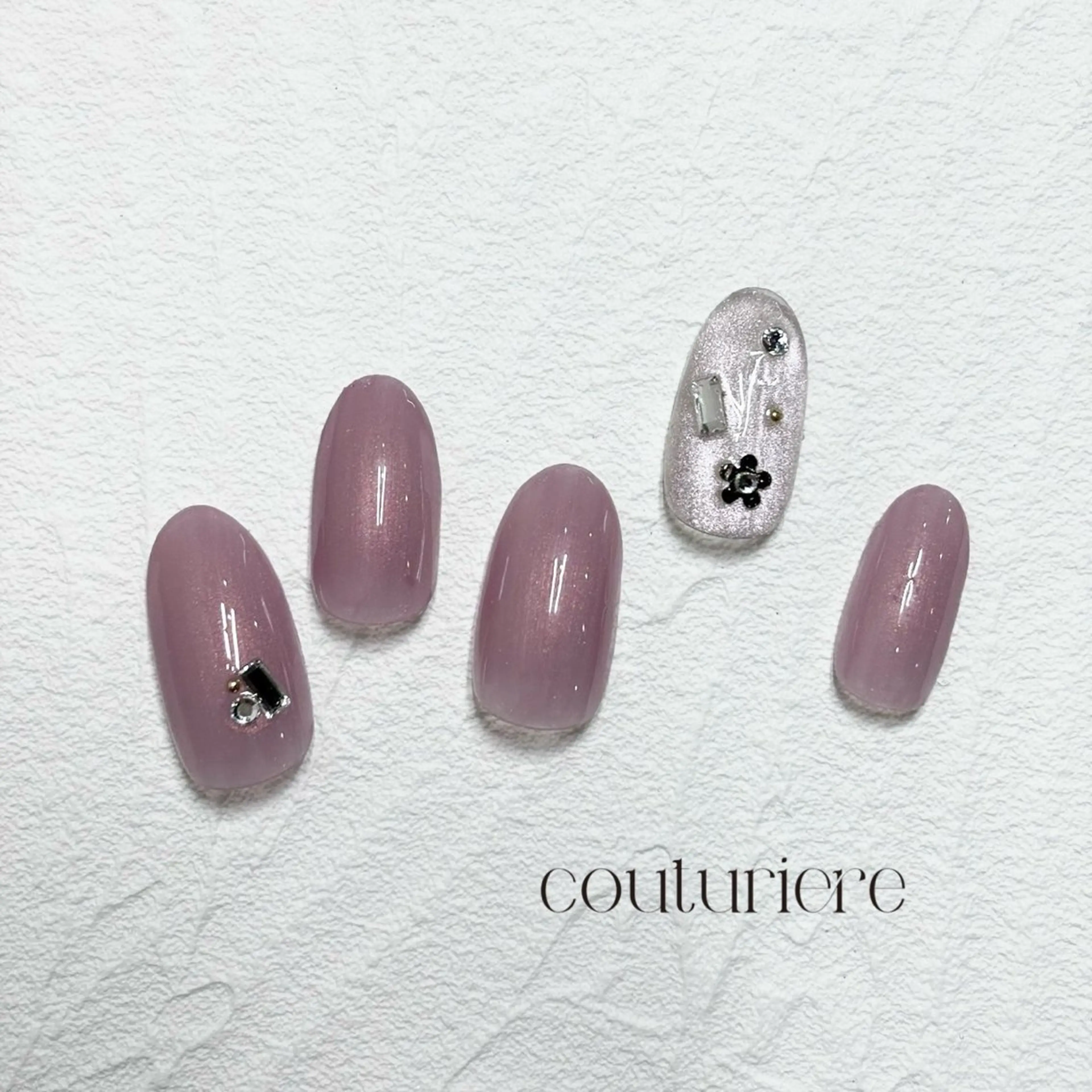 ネイル クチュリエール銀座 💅🏼ゆりのネイルデザイン