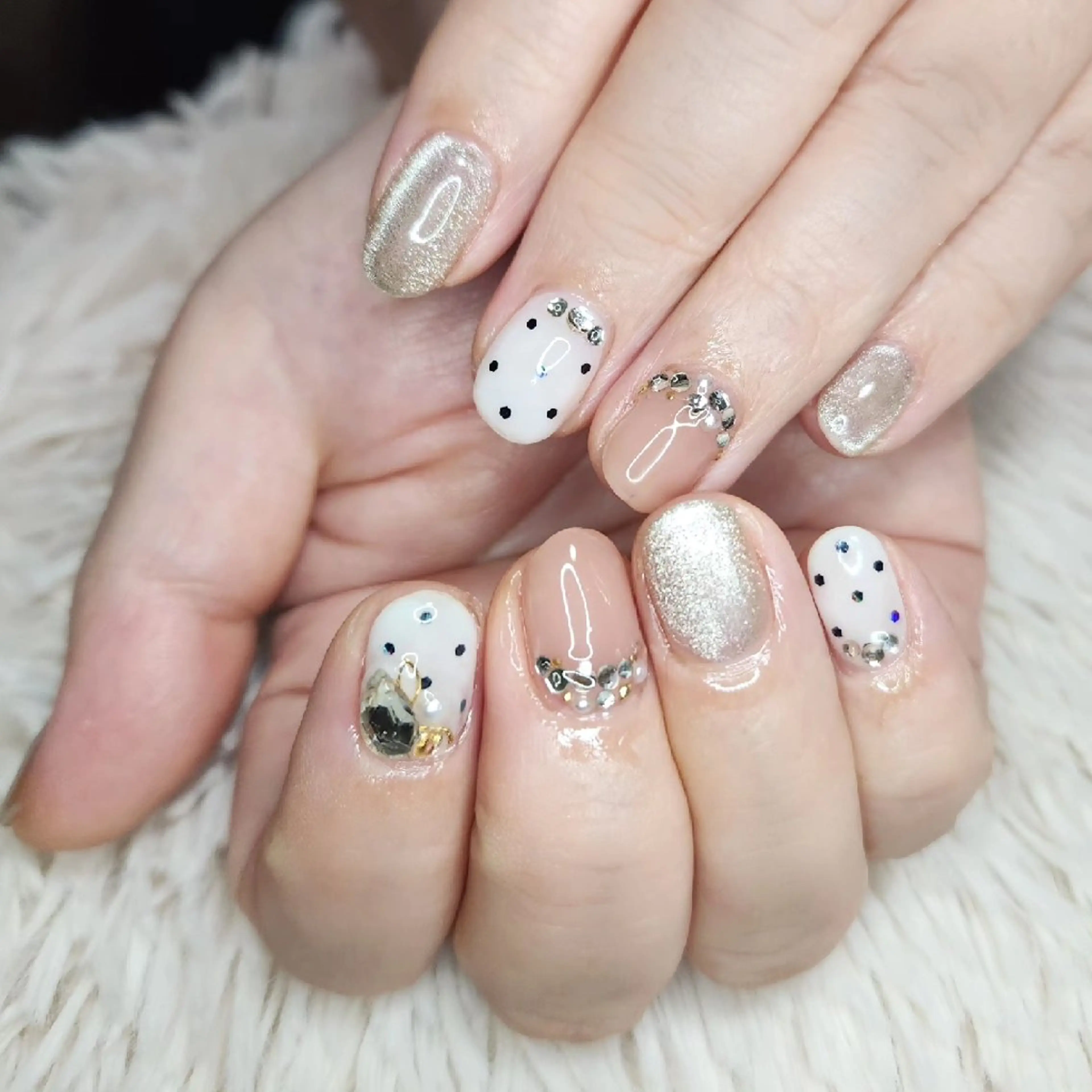 ネイル ドット マグネットネイル   BENNIEのネイルデザイン