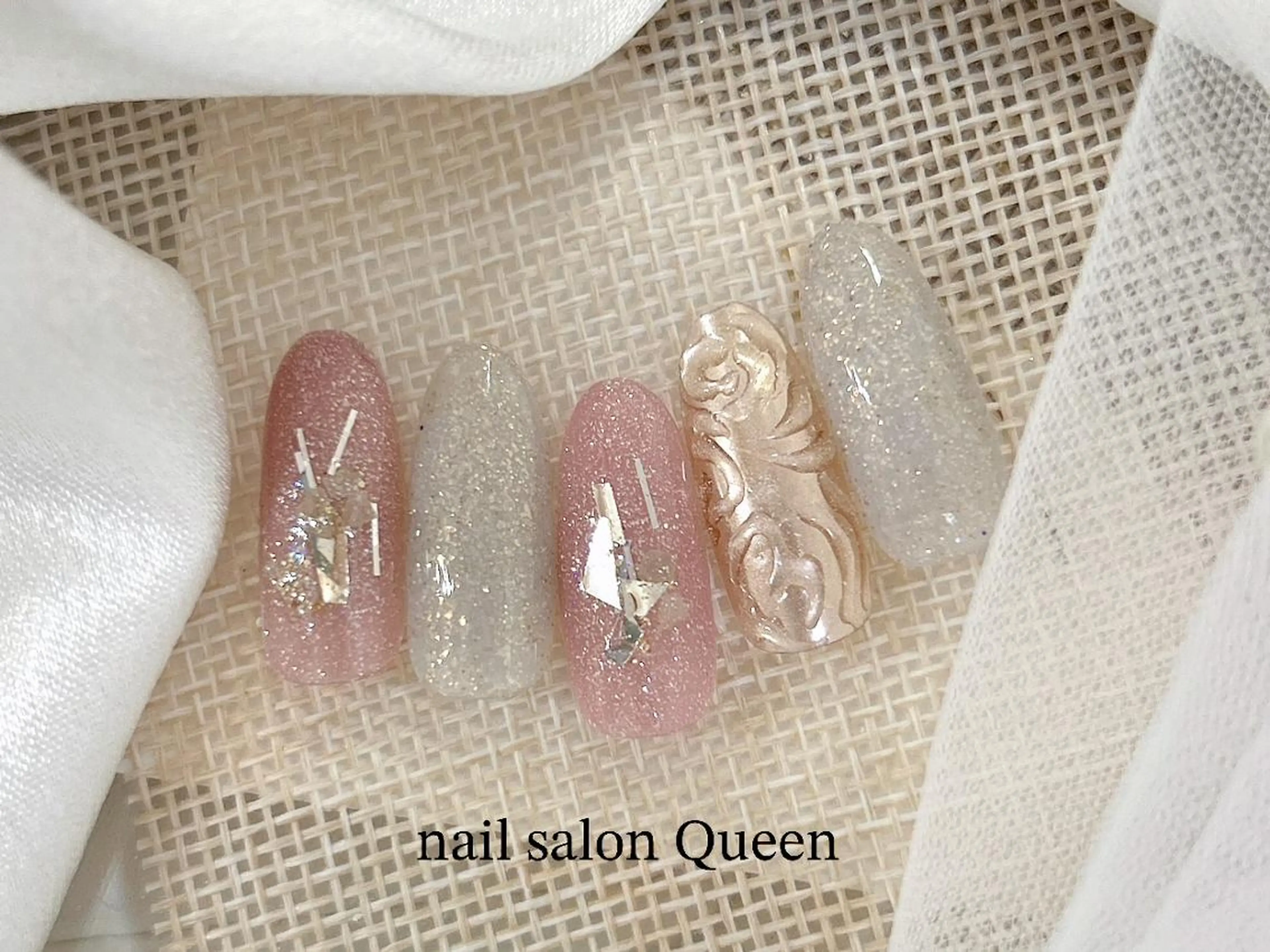 ネイル ネイルサロンクイーン 中野のネイルデザイン