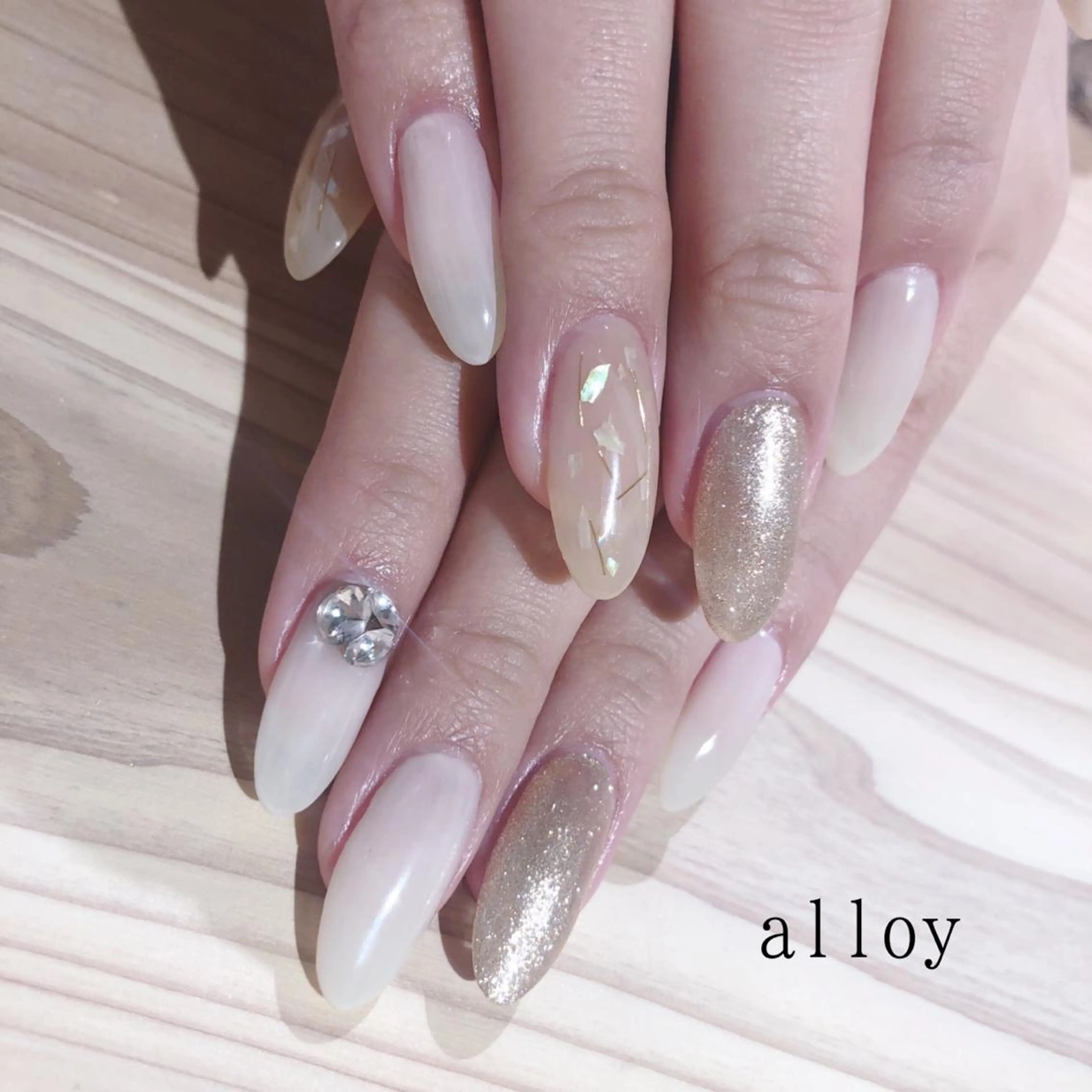 ネイル ハンドネイル alloy nailのネイルデザイン