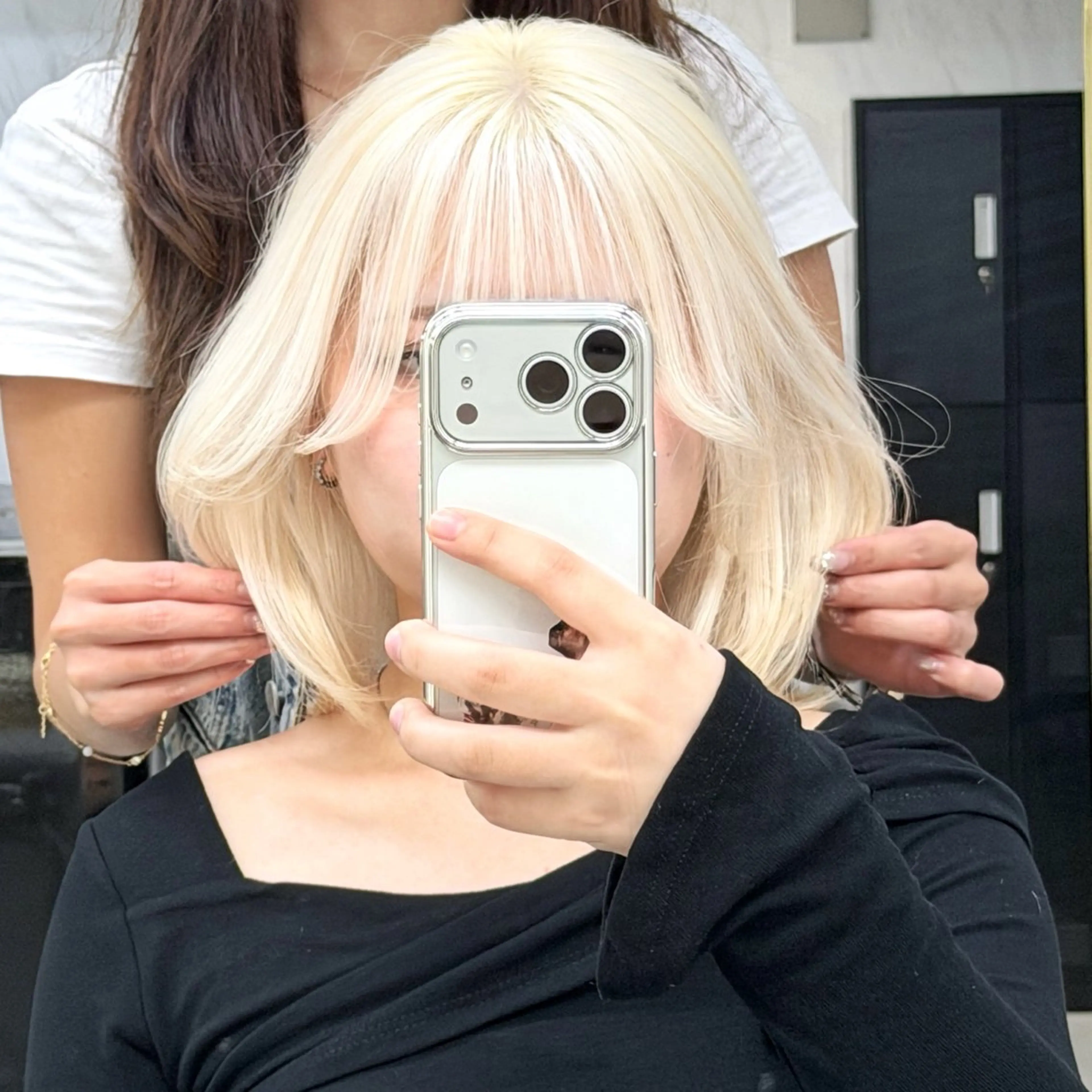 ミディアム カラー シールエクステ ハイトーンカラー エクステ ヘアカラー トリートメント シールエクステ特化 ハイトーン、NANAのヘアスタイル