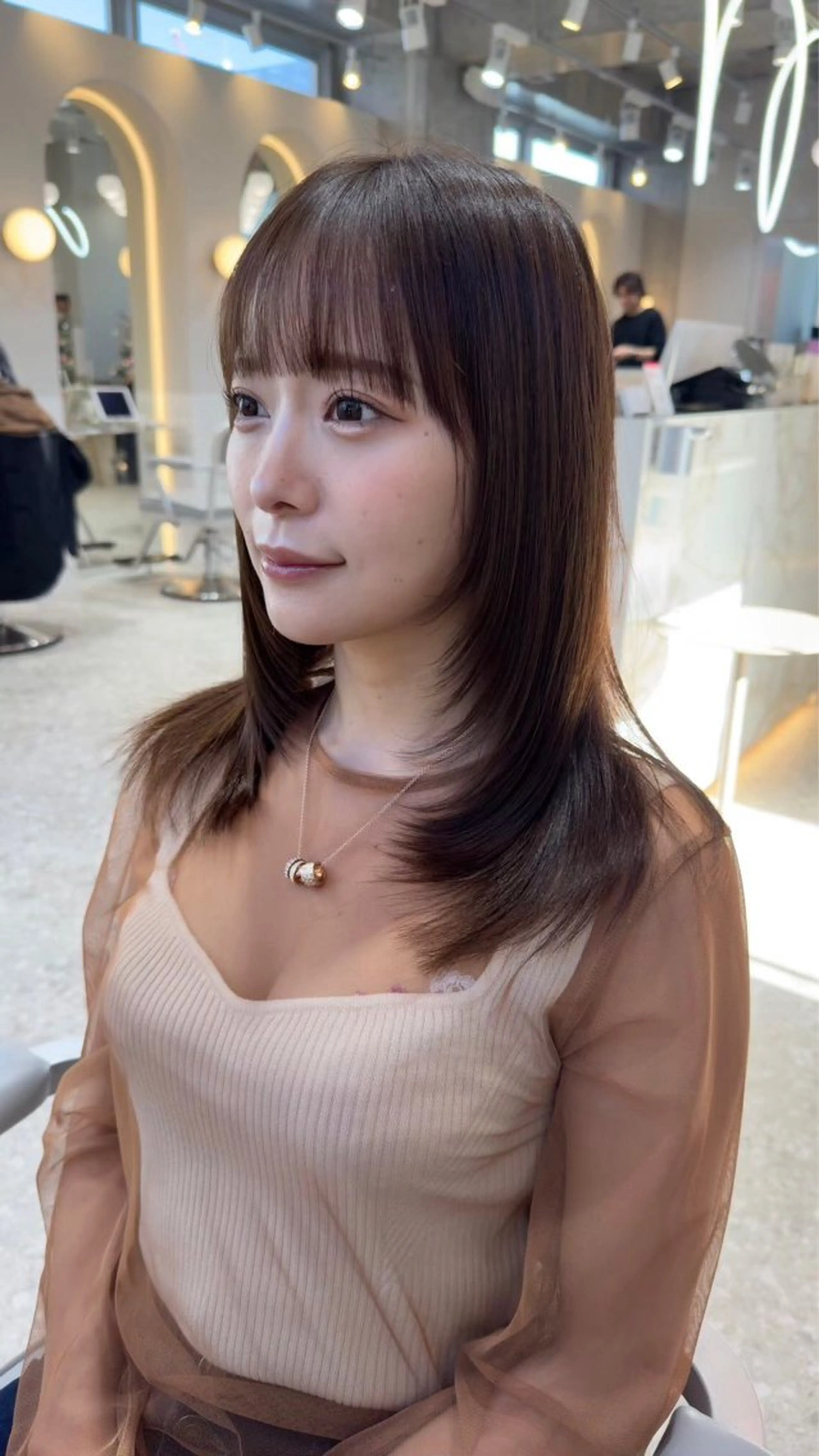 ミディアム カット ヘアカラー トリートメント Hello by Sea所属・髪質改善/縮毛矯正 /レイヤー/宮崎直弥のヘアスタイル