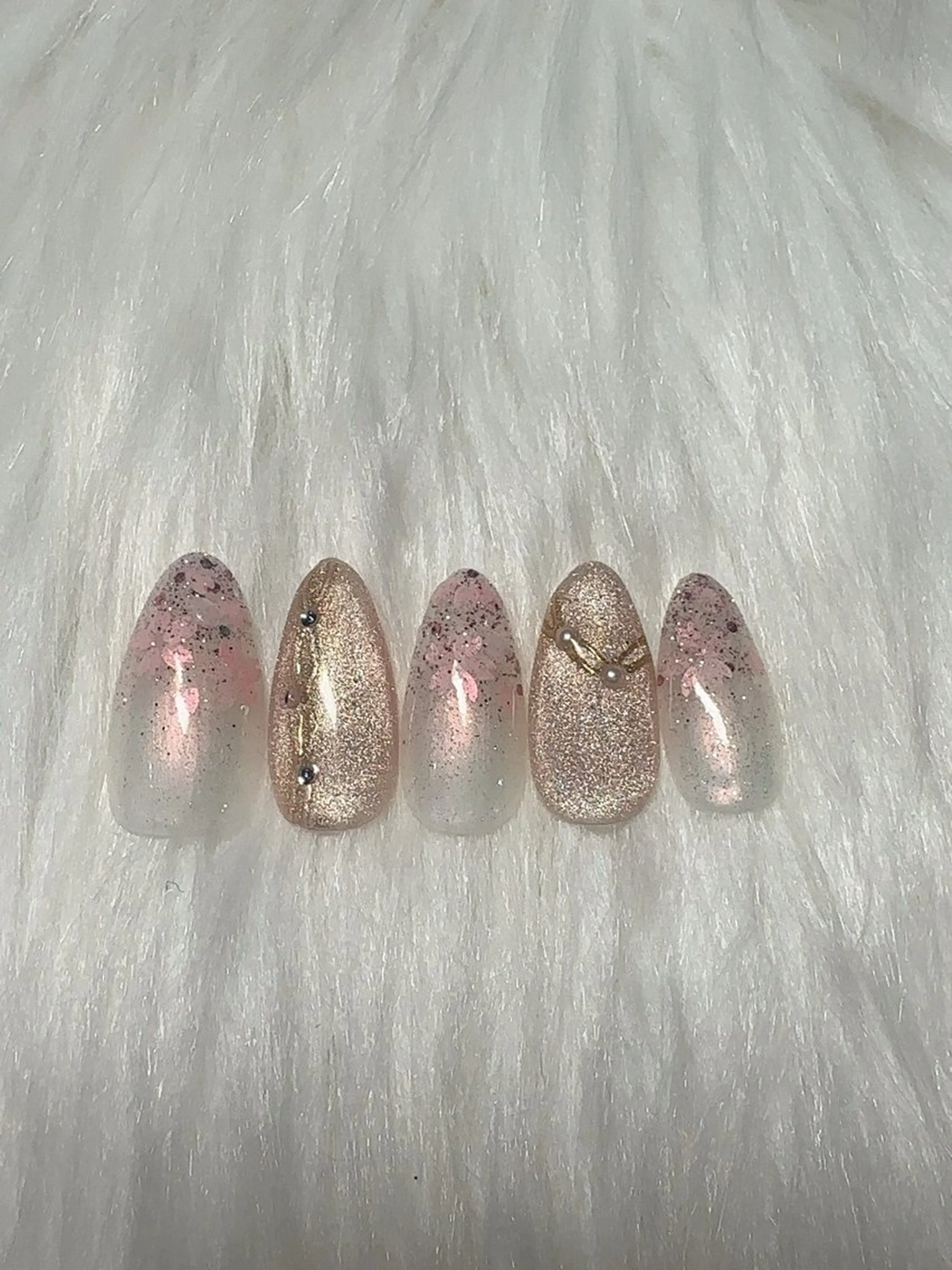 ネイル ★RISA★ 伊勢崎 【KARAT】のネイルデザイン