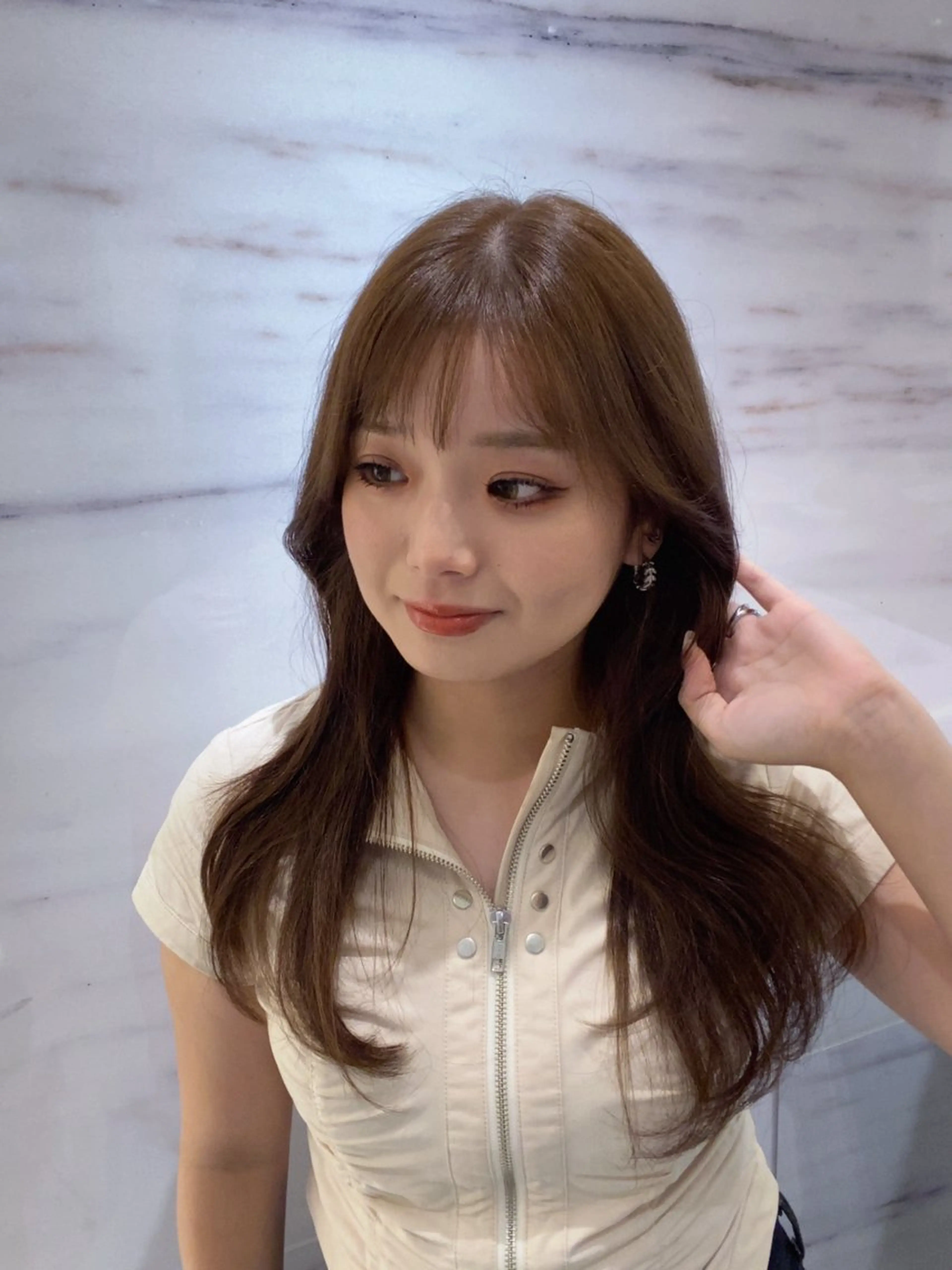 セミロング カラー ヘアアレンジ 韓国風レイヤーカット 💎髪質改善"yuiのヘアスタイル