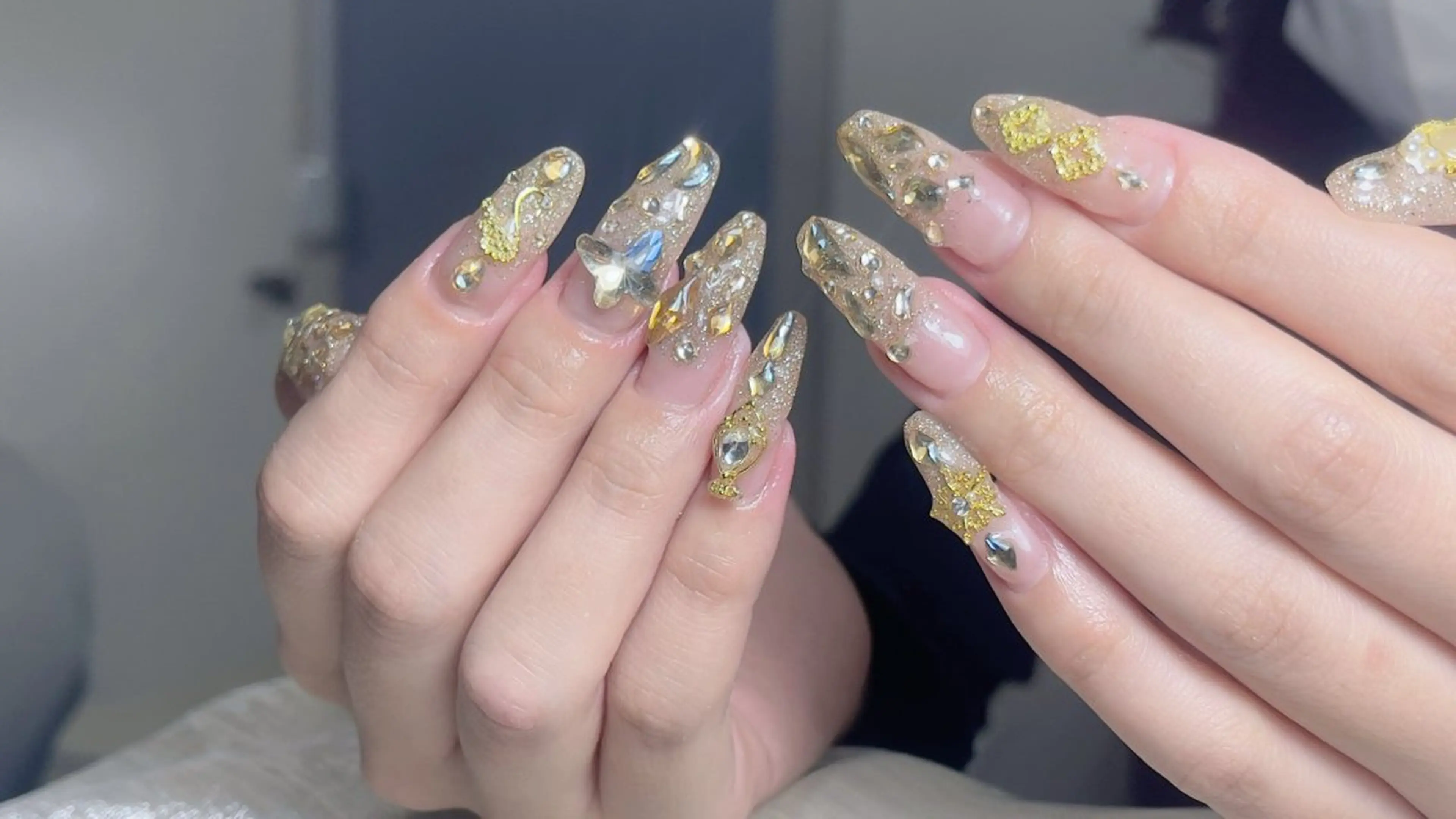 ネイル アートネイル 長さ出し フレンチネイル ジェルネイル グラデーション ハンドネイル NAILS BAR SHINJUKUのネイルデザイン
