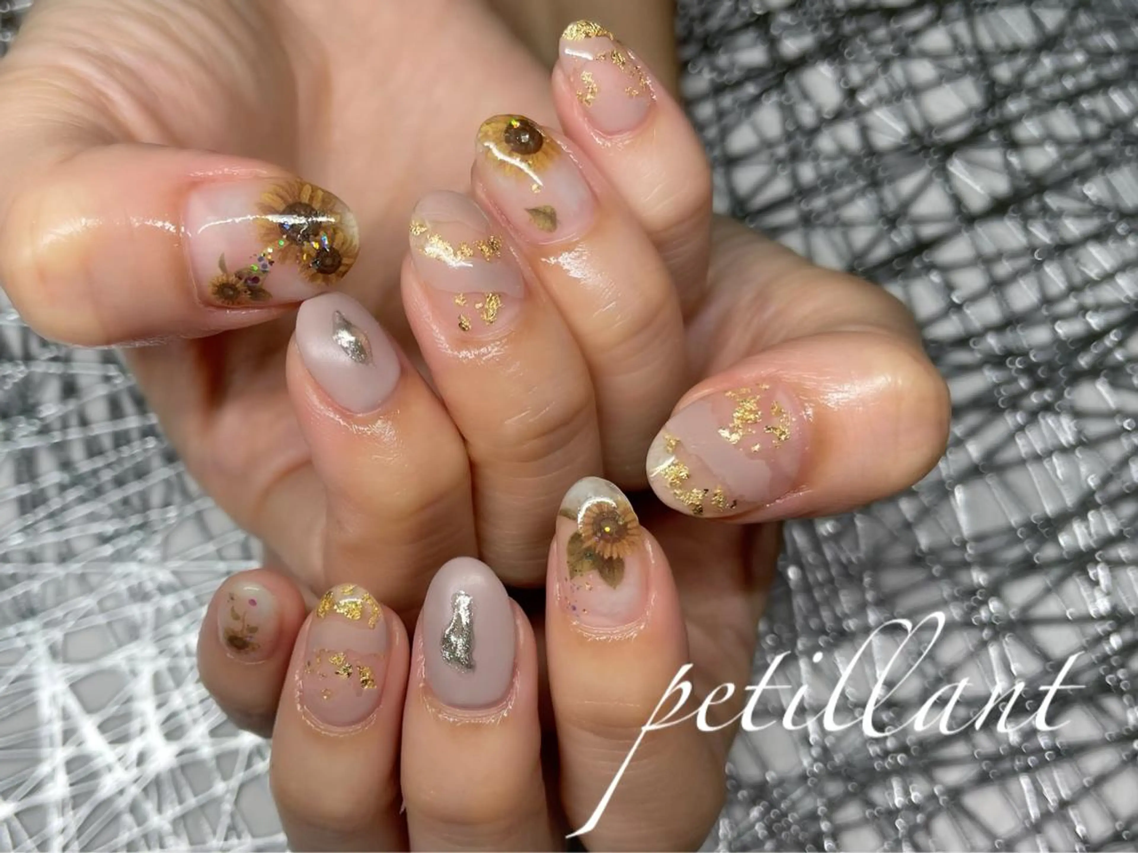 ネイル アートネイル フットネイル ハンドネイル ハンドケア petillant所属・nail salon petillantのネイルデザイン