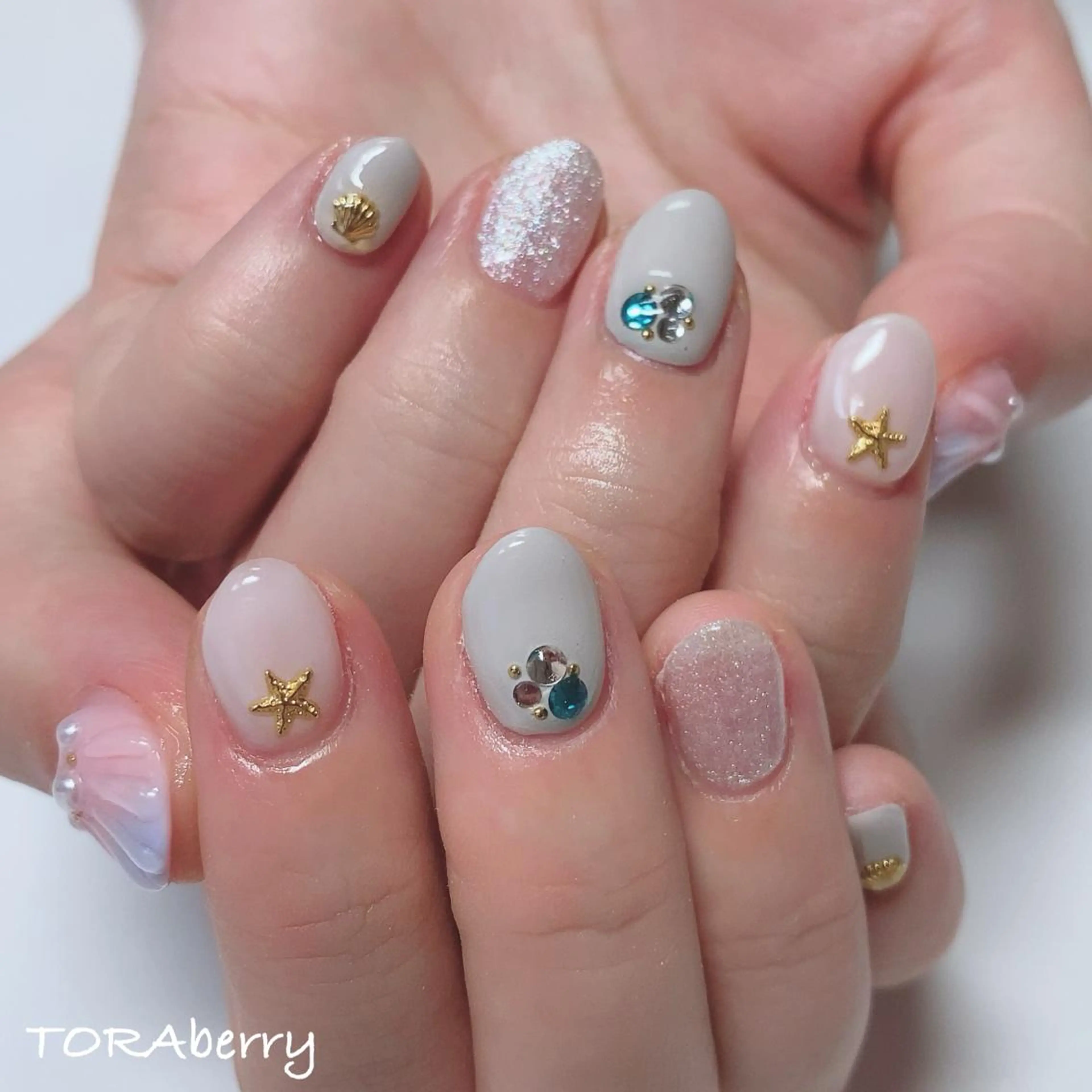 ネイル ハンドネイル ネイリスト なつみのネイルデザイン