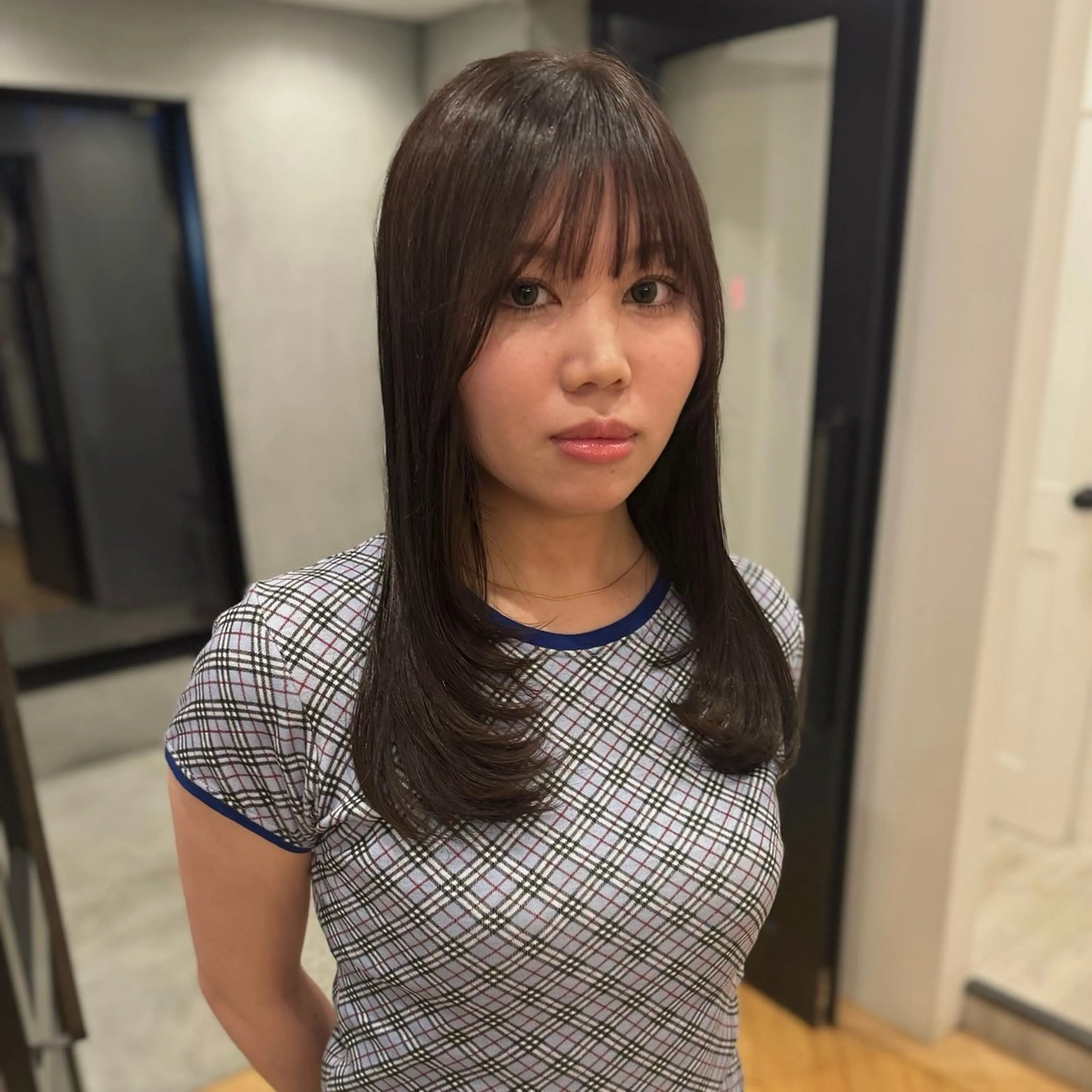 ミディアム 顔まわりレイヤー レイヤーカット 小顔カット ベージュカラー/長岡 レイヤーカット/コウのヘアスタイル