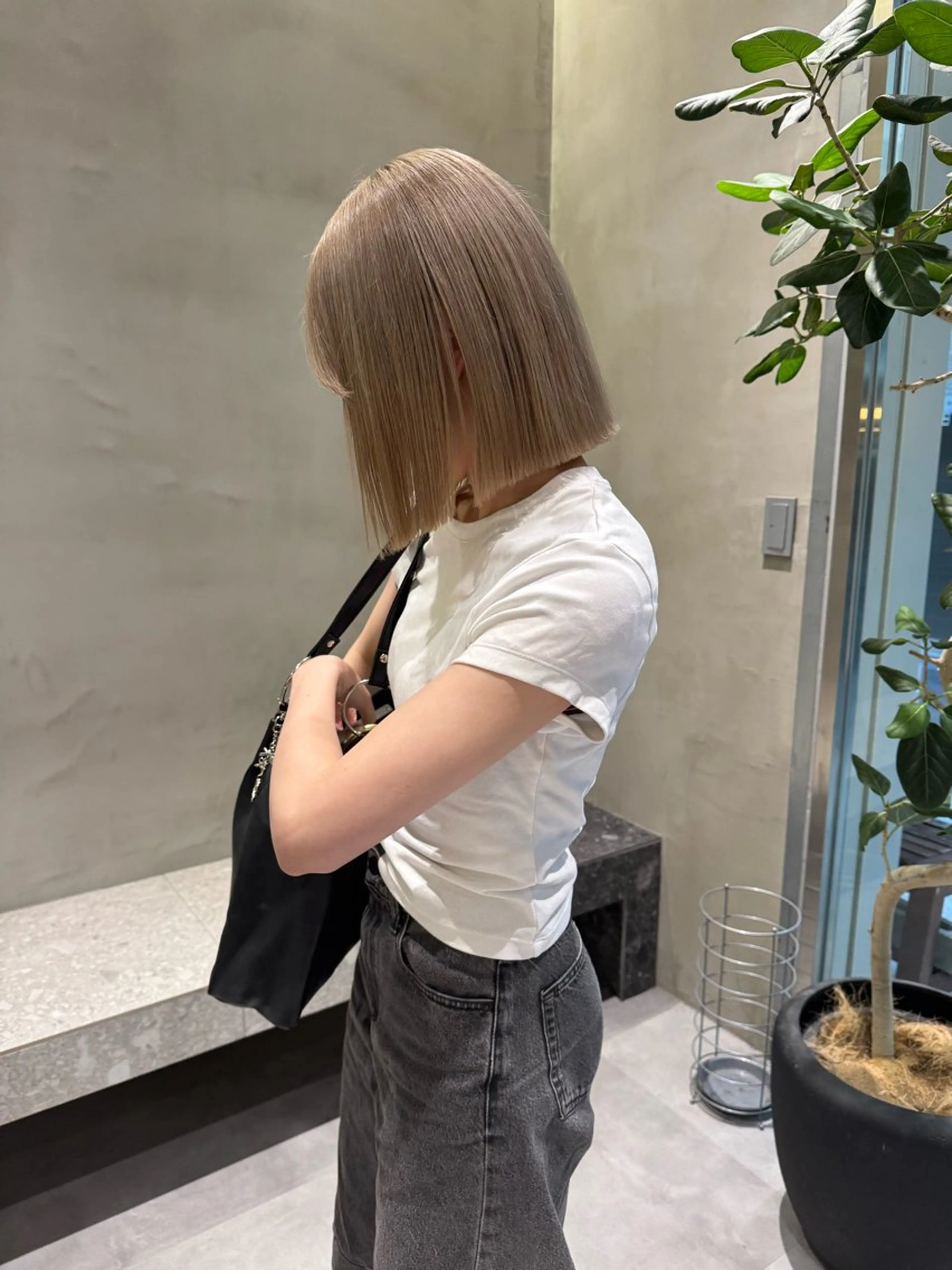 ショート カラー ハイトーンカラー ボブ カット ヘアカラー トリートメント ハルヒ/ハイトーン /ボブのヘアスタイル