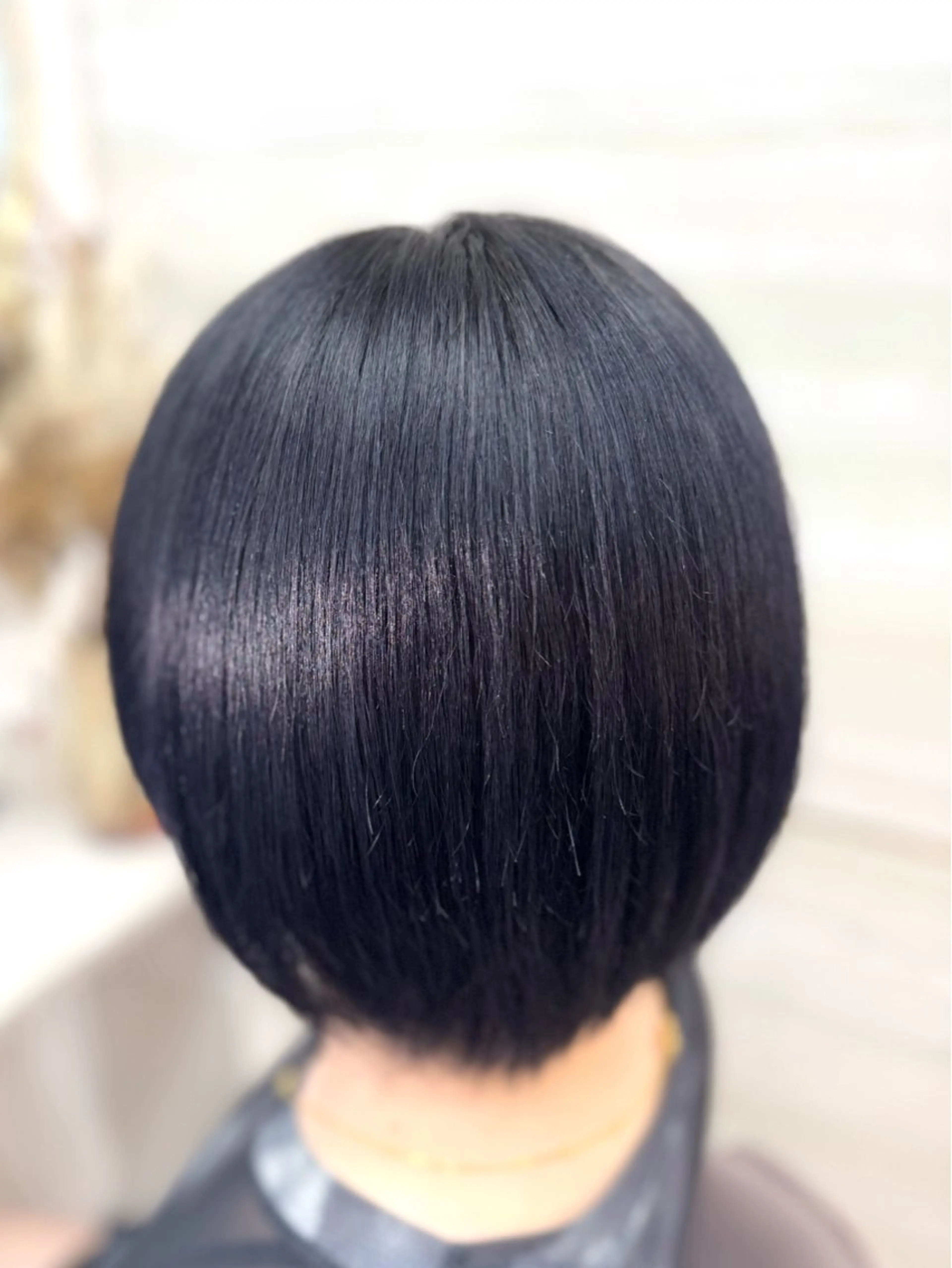 ショート カラー ヘアカラー 🩶mana🩶艶髪 /カラーオンカラーのヘアスタイル