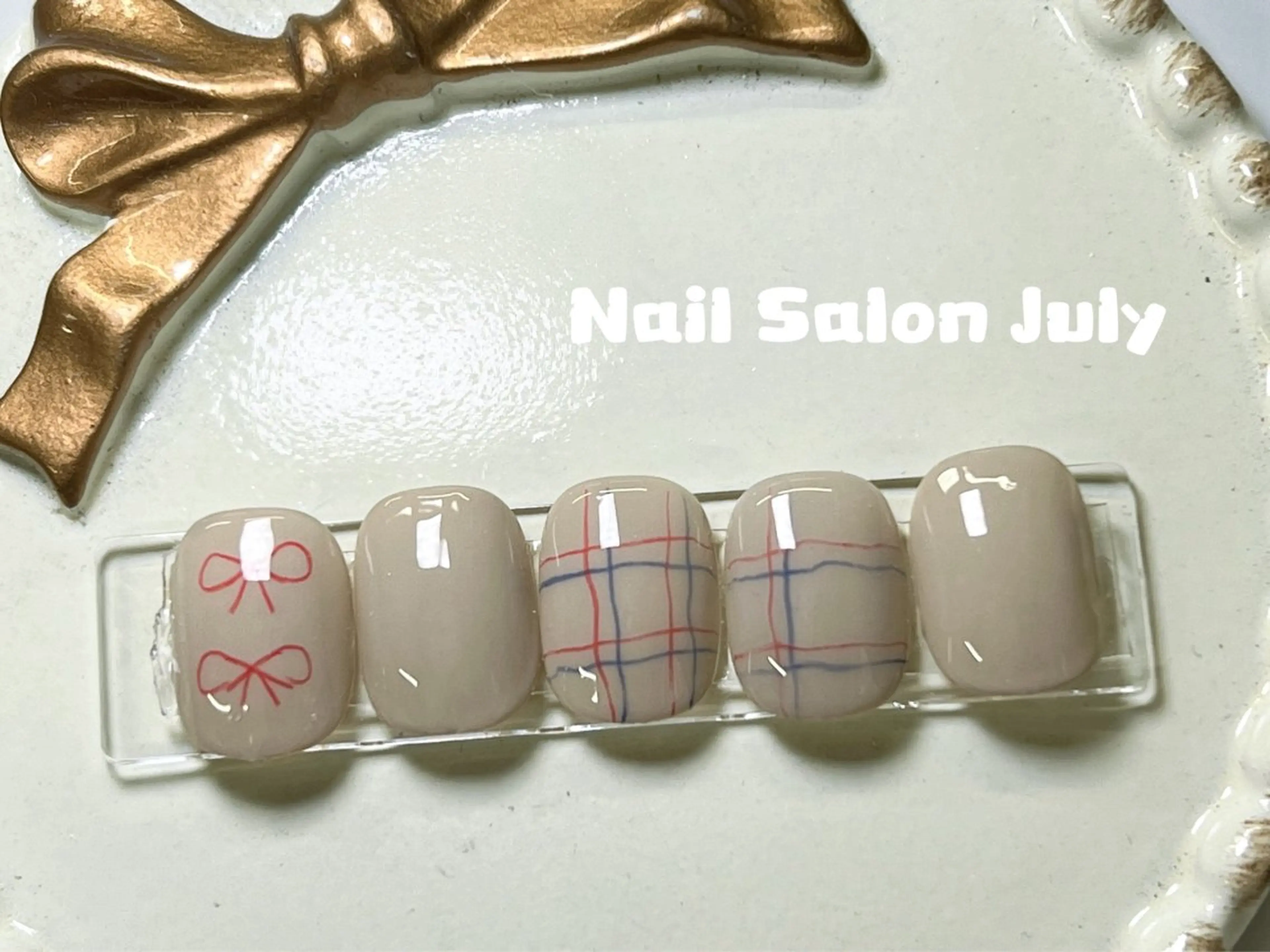 ネイル アートネイル オーロラネイル ジェルネイル ガーリー キラキラネイル ハンドネイル July モモのネイルデザイン