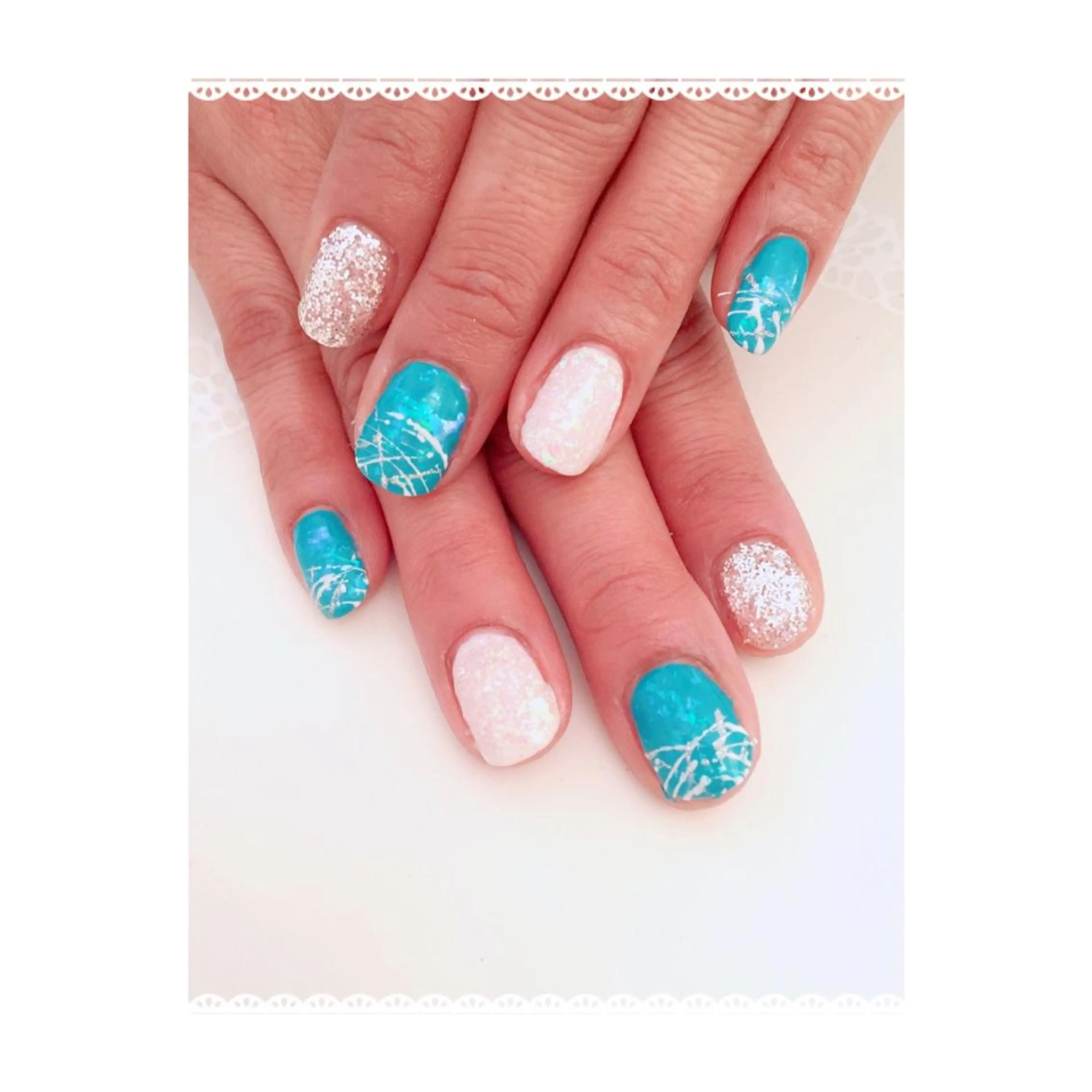 ネイル アートネイル オーロラネイル ブルー ラメ(グリッター) 夏ネイル ｔe_ nailのネイルデザイン
