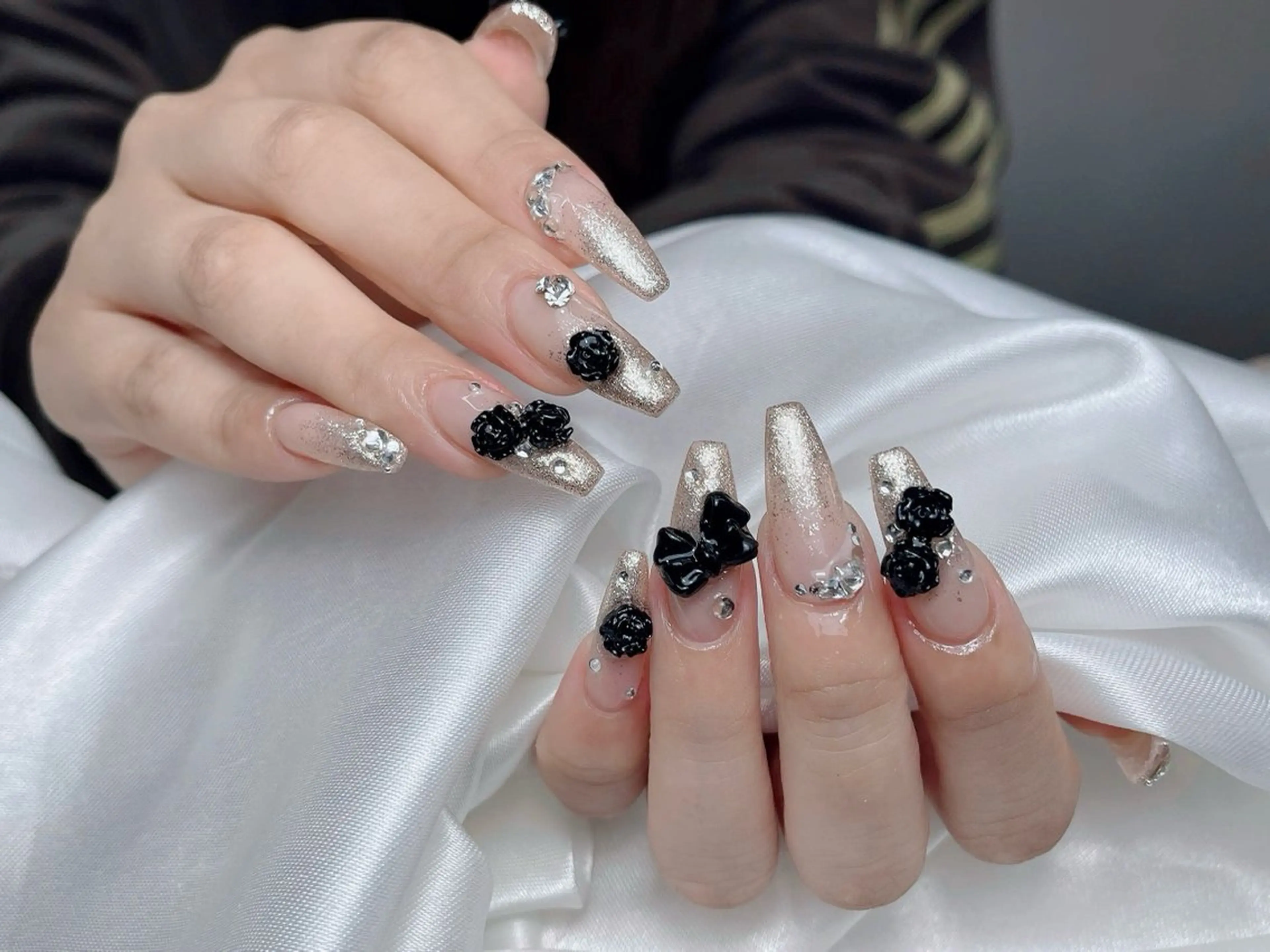 セミロング ハンドネイル Rosie Nail サロン南越谷のネイルデザイン
