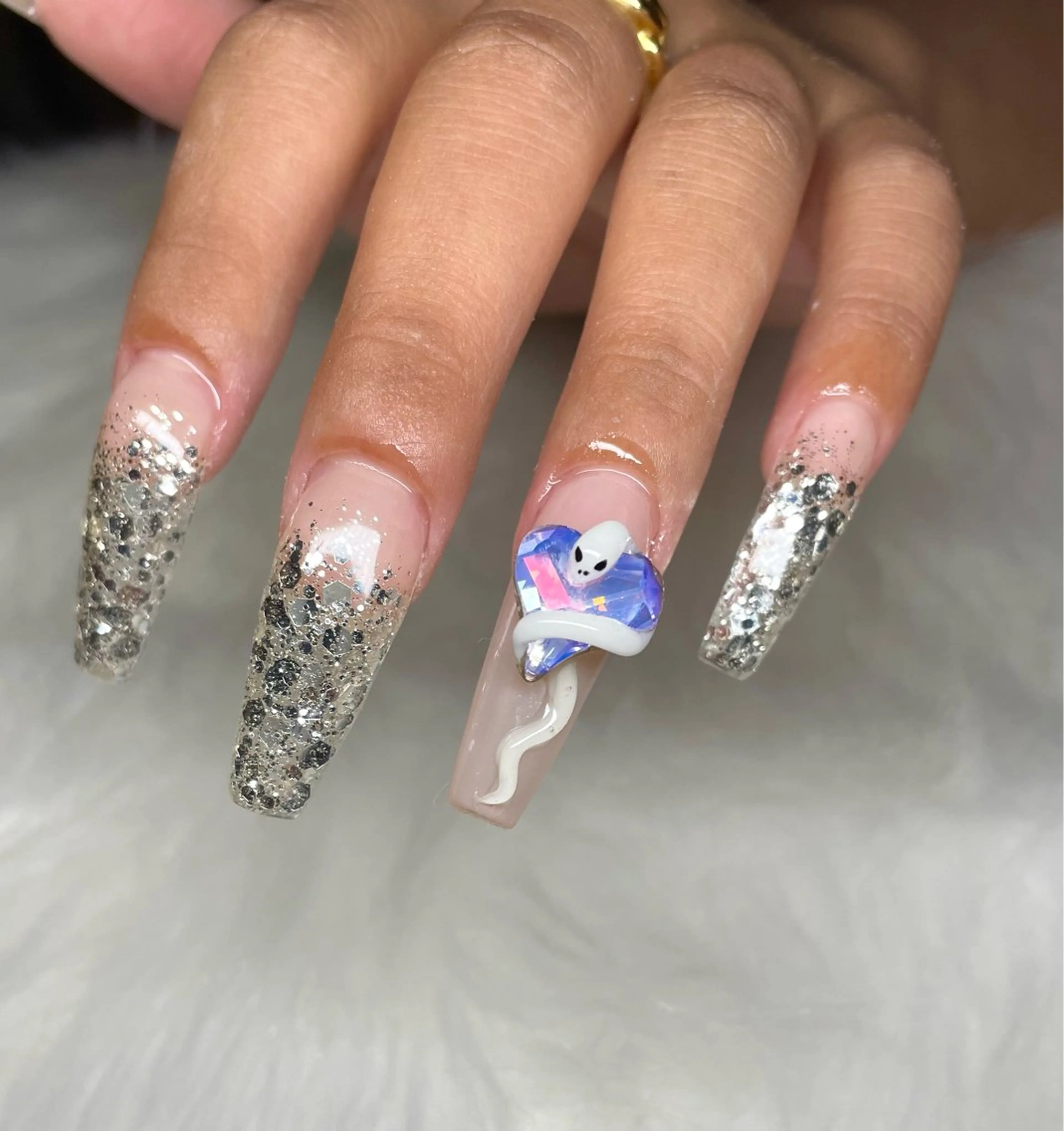 ネイル フットネイル フレンチネイル ジェルネイル 韓国ネイル マグネットネイル ハンドネイル nail salon fee（フィー）のネイルデザイン