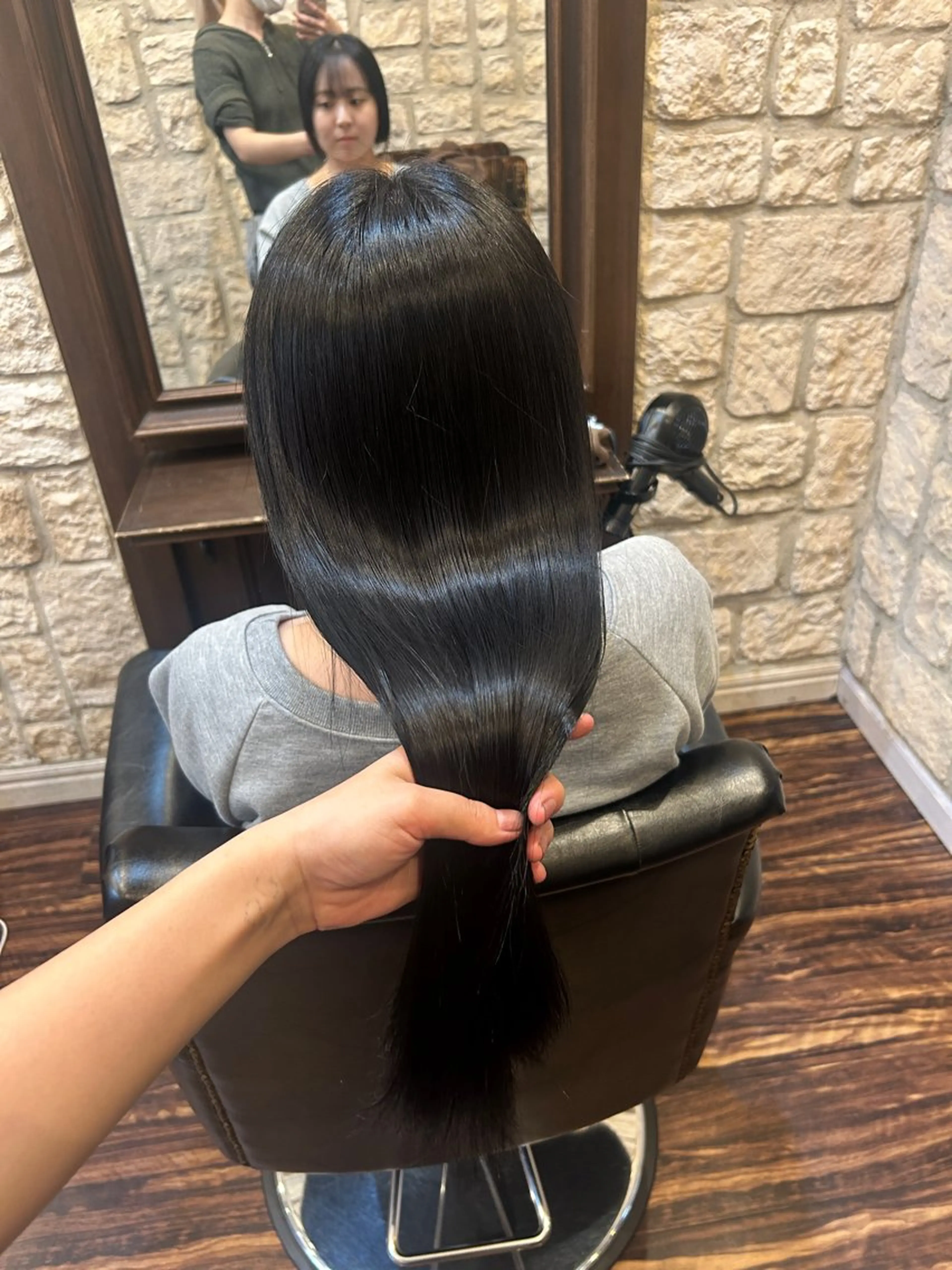 ロング トリートメント MIKU ♡彡のヘアスタイル