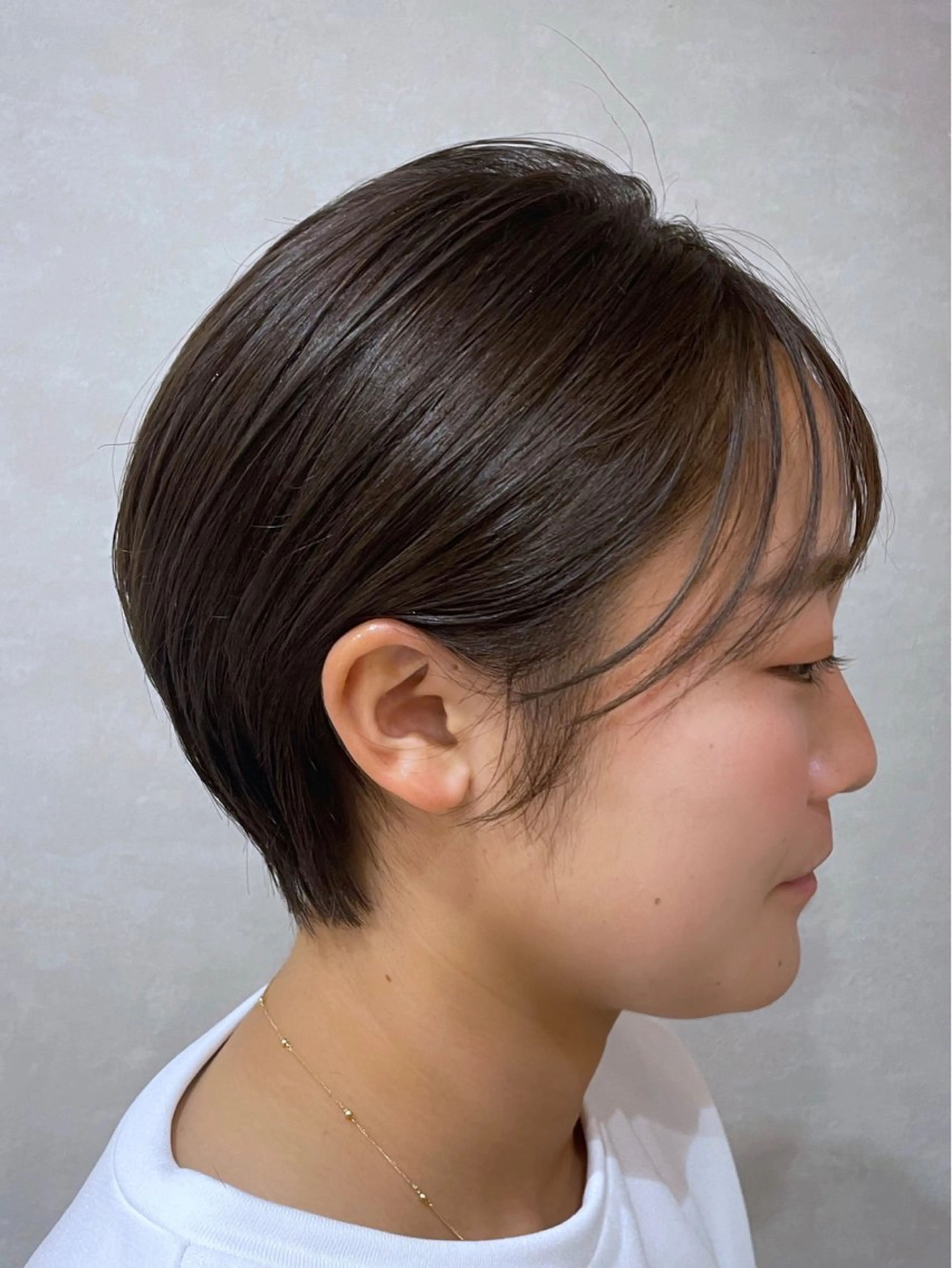 ショート カラー アッシュ アッシュブラウン ブラウンカラー ショートヘア 小川 泉美のヘアスタイル