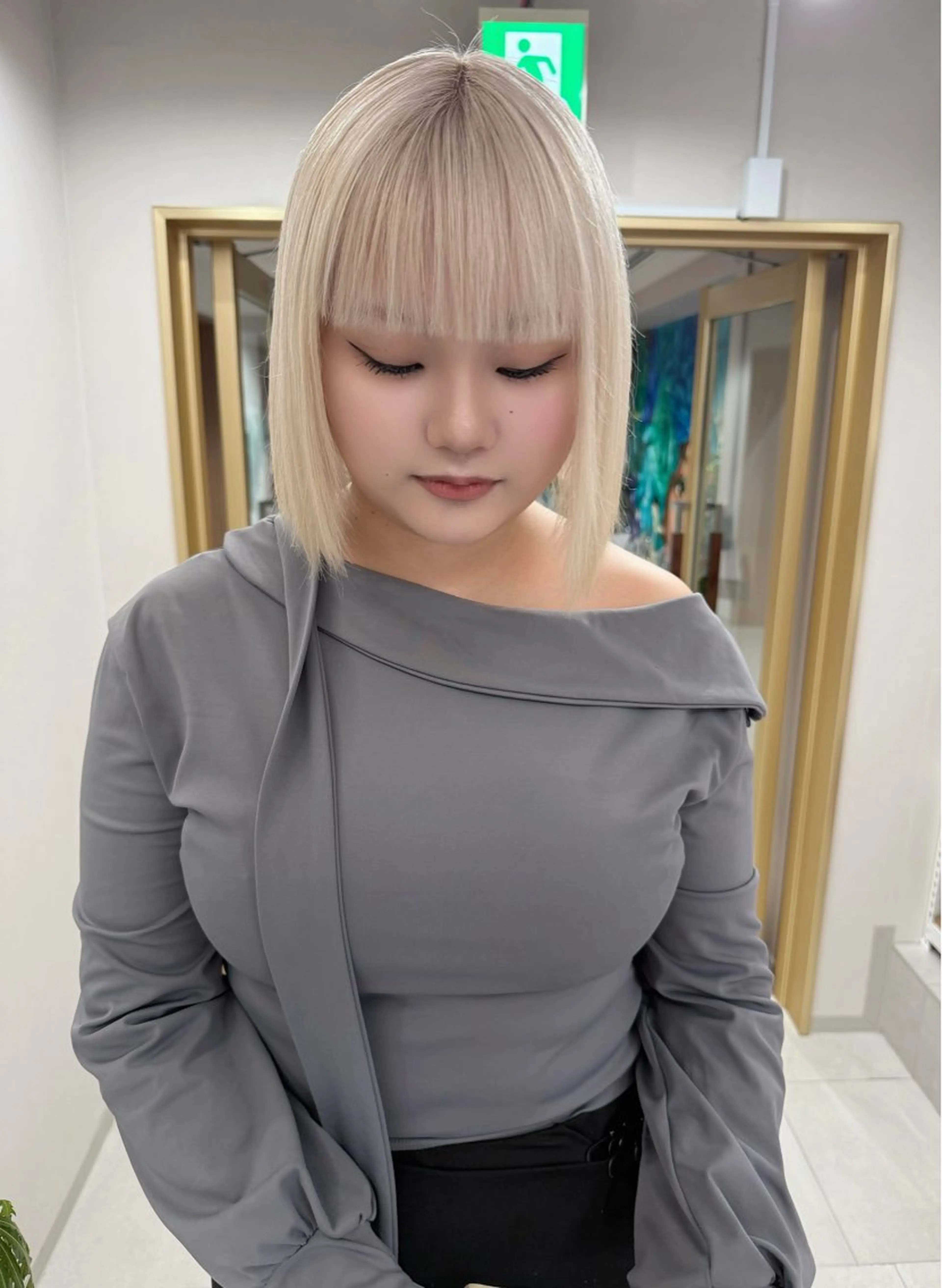 セミロング COCO/ブリーチ エクステ/ハイトーンのヘアスタイル