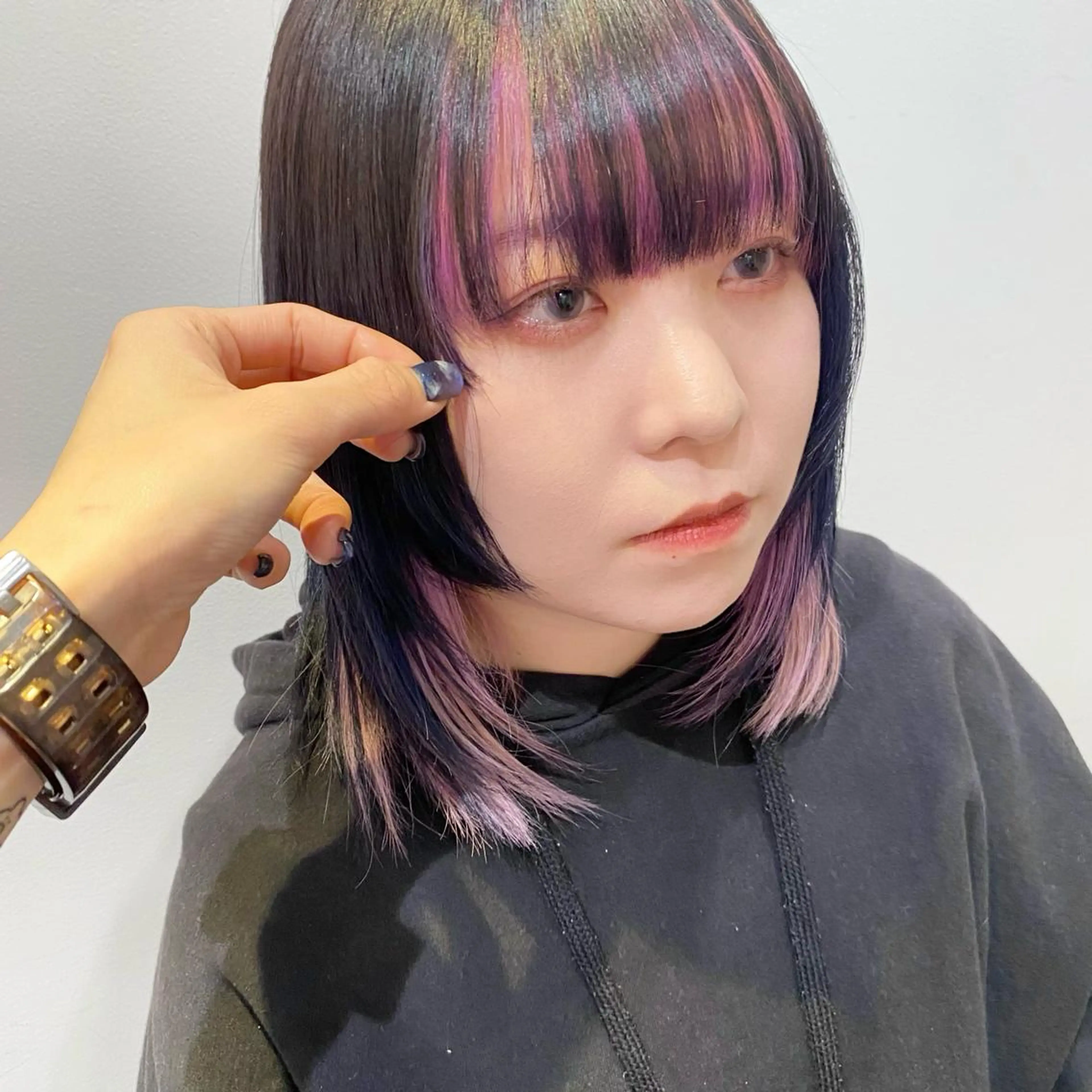 ミディアム カラー ヘアカラー 梅田ハイトーン チダ ヒナノのヘアスタイル