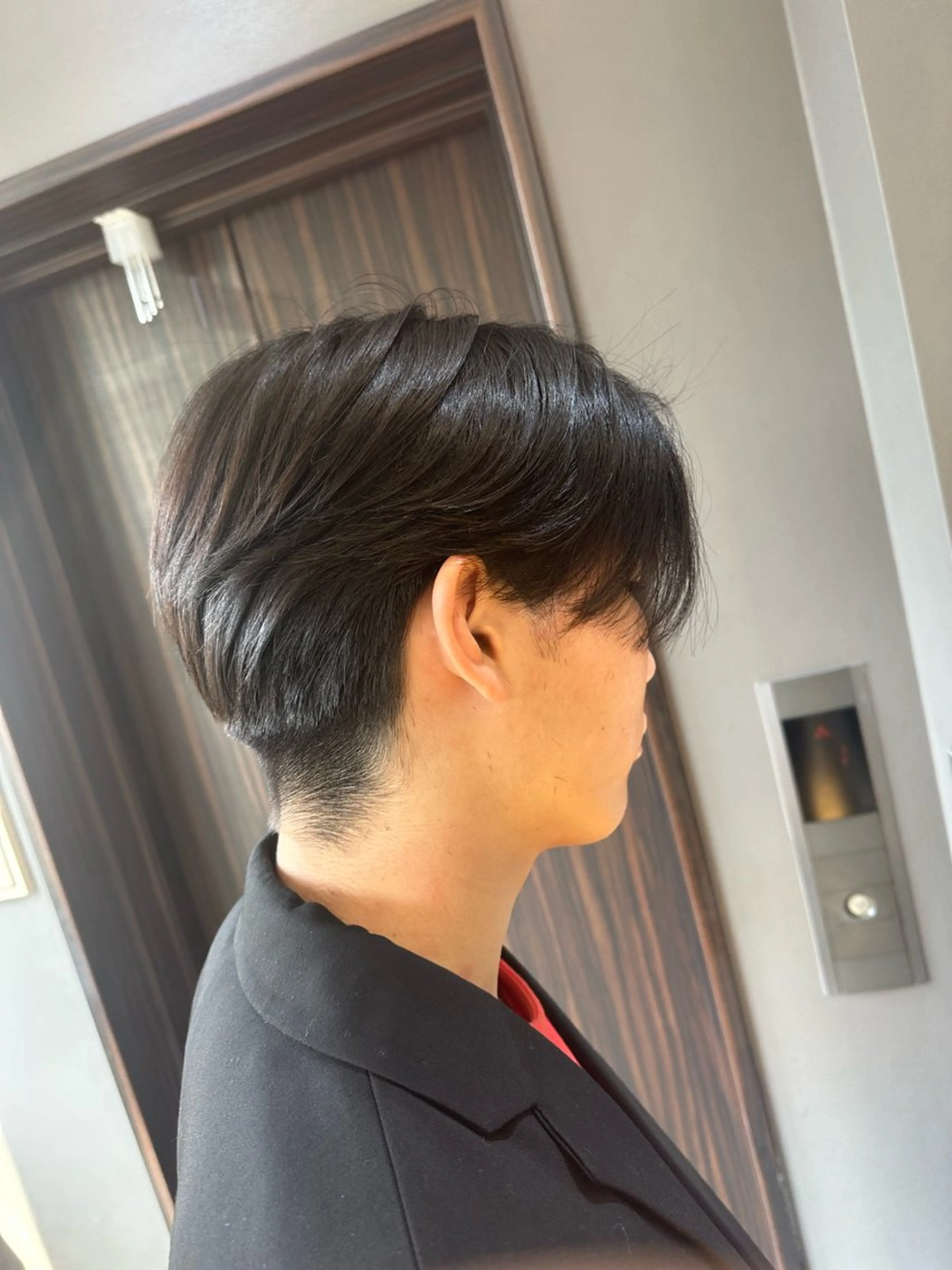 パーマ メンズ 誠也/唯一無二の ルーツカラーのヘアスタイル