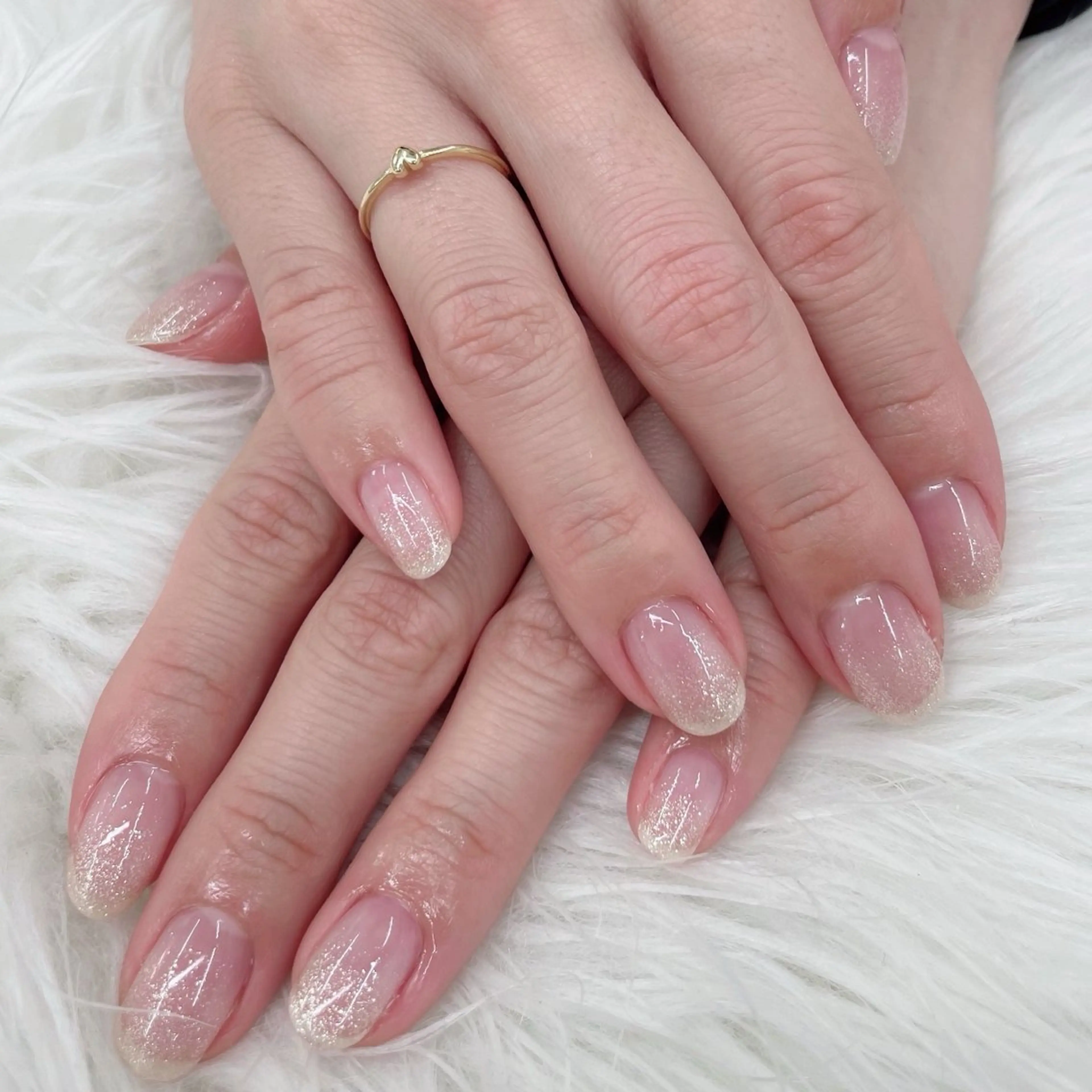 ネイル グラデーション ラメ(グリッター) エリクサーネイル池袋店所属・エリクサーネイル池袋 大槻のネイルデザイン