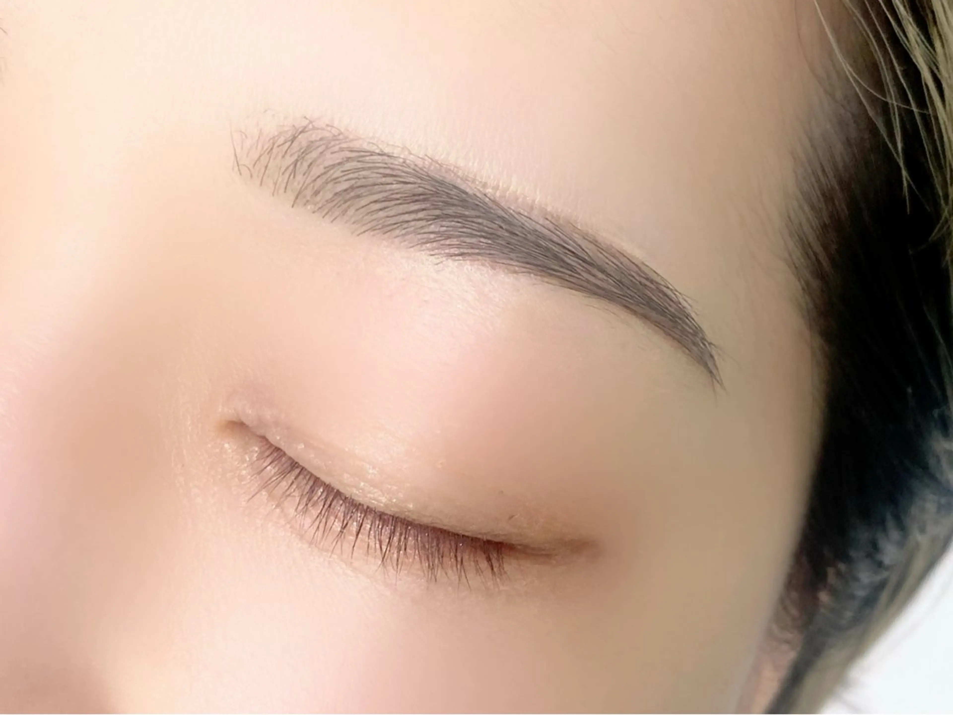 アイブロウ 眉毛ワックス脱毛 cheri 外島のマツエク・マツパデザイン