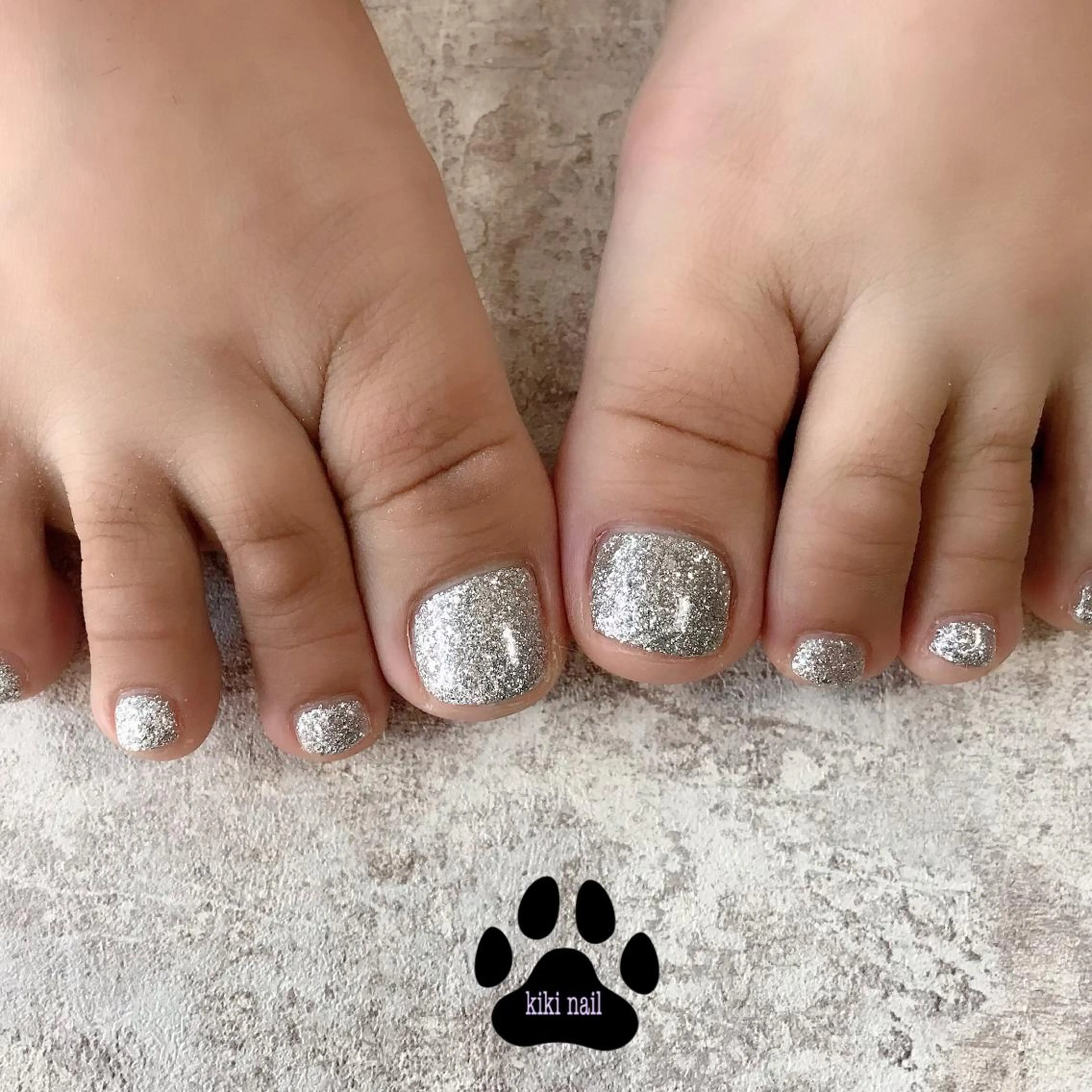 ネイル フットネイル ラメ(グリッター) ワンカラーネイル kikinail 溝の口のネイルデザイン