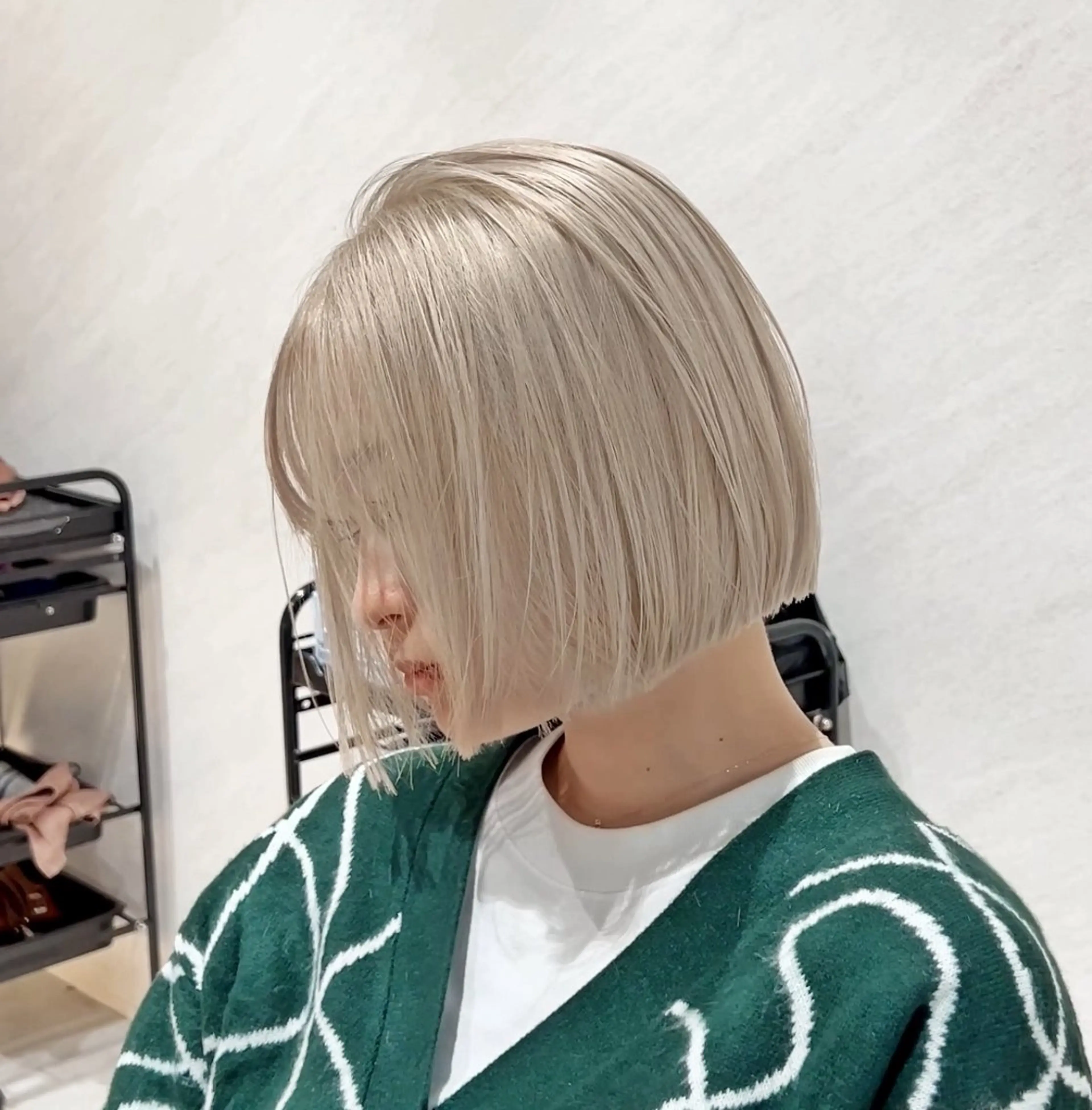 ショート カラー ブロンド ムラ修正💎 艶髪ハイトーン💎のヘアスタイル